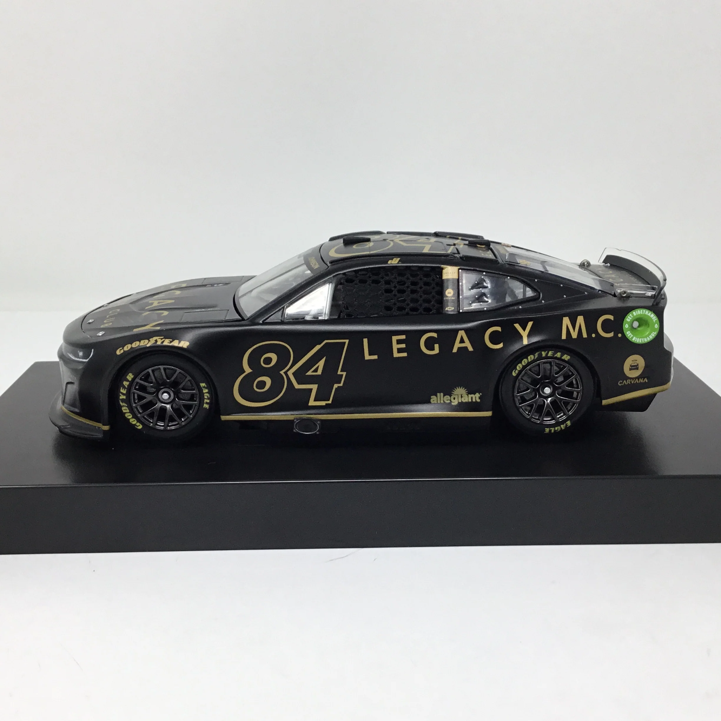 Jimmie Johnson 2023 Legacy Motor Club Test Car 1:24 Elite Diecast - Image 2