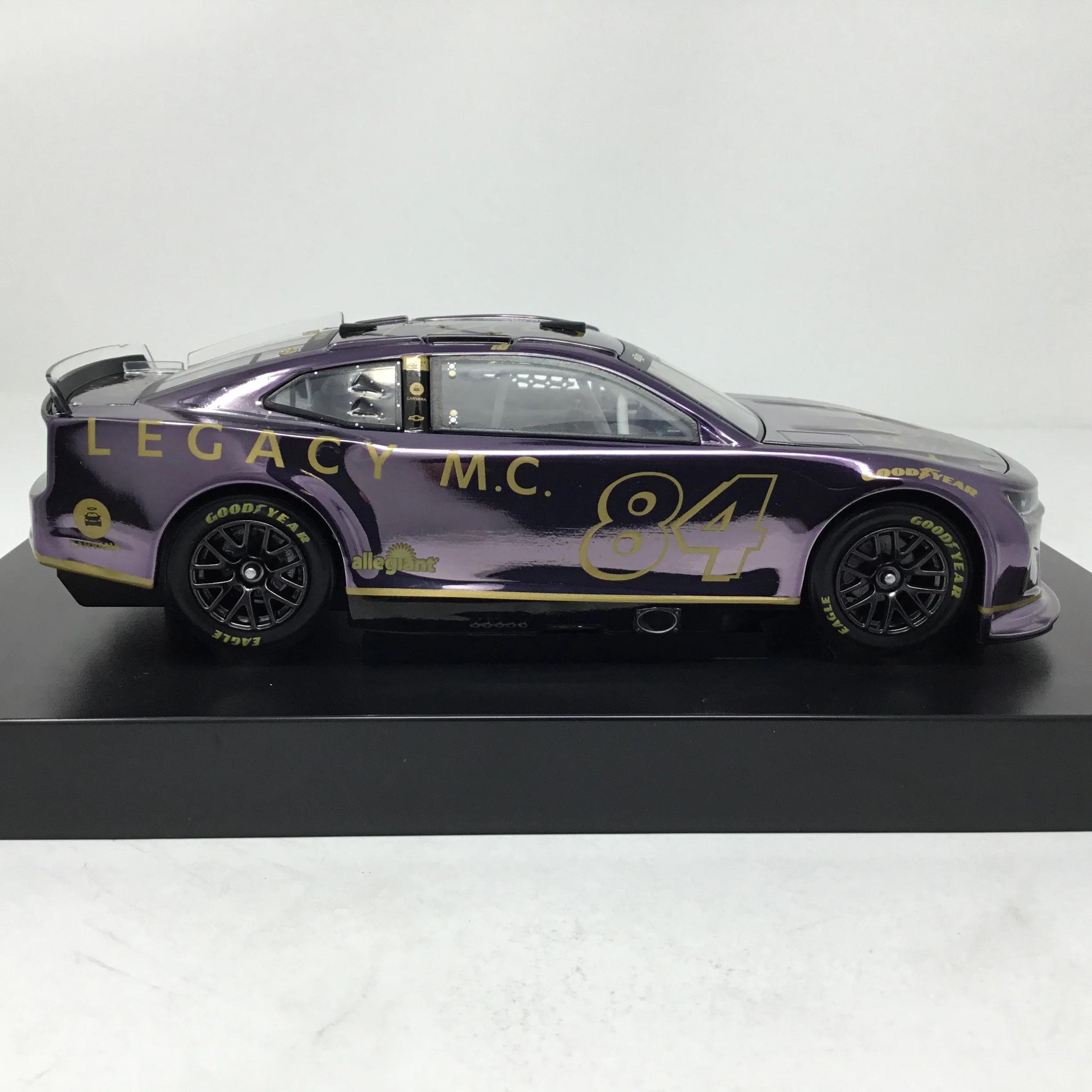 Jimmie Johnson 2023 Legacy Motor Club Test Car Color Chrome 1:24 Diecast - Image 4