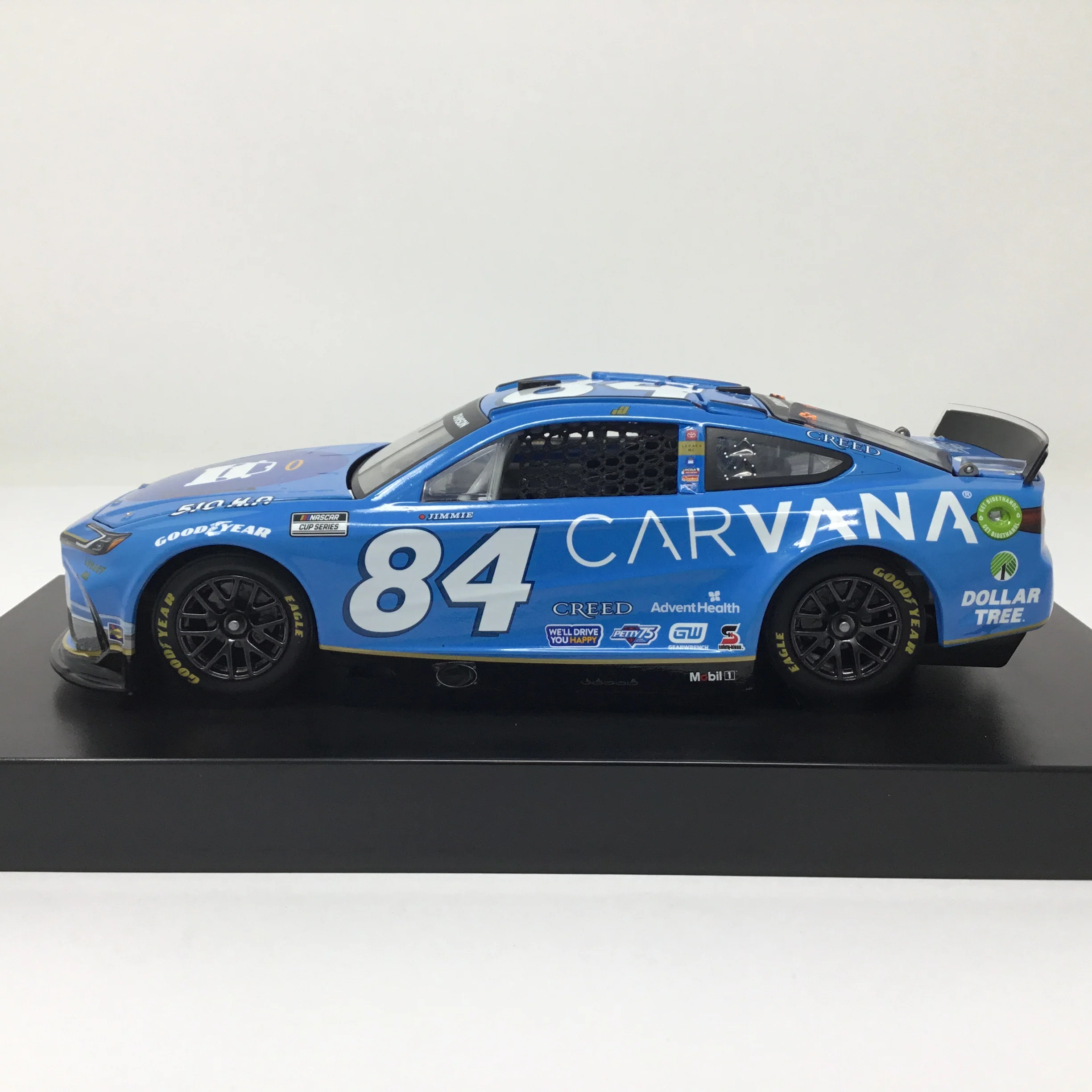 Jimmie Johnson 2024 Carvana Elite 1:24 Diecast - Image 2