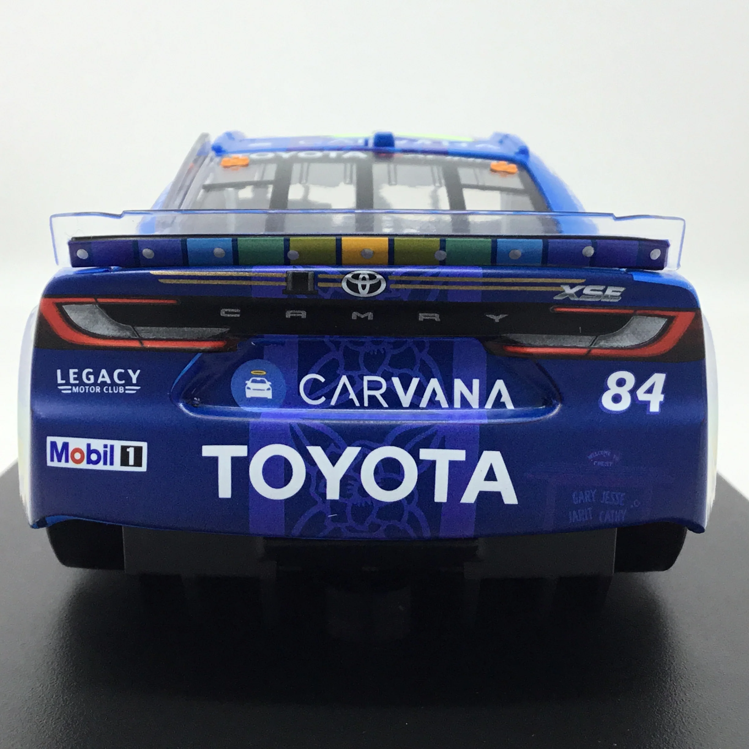Jimmie Johnson 2026 Carvana San Diego 1:24 Diecast - Image 5