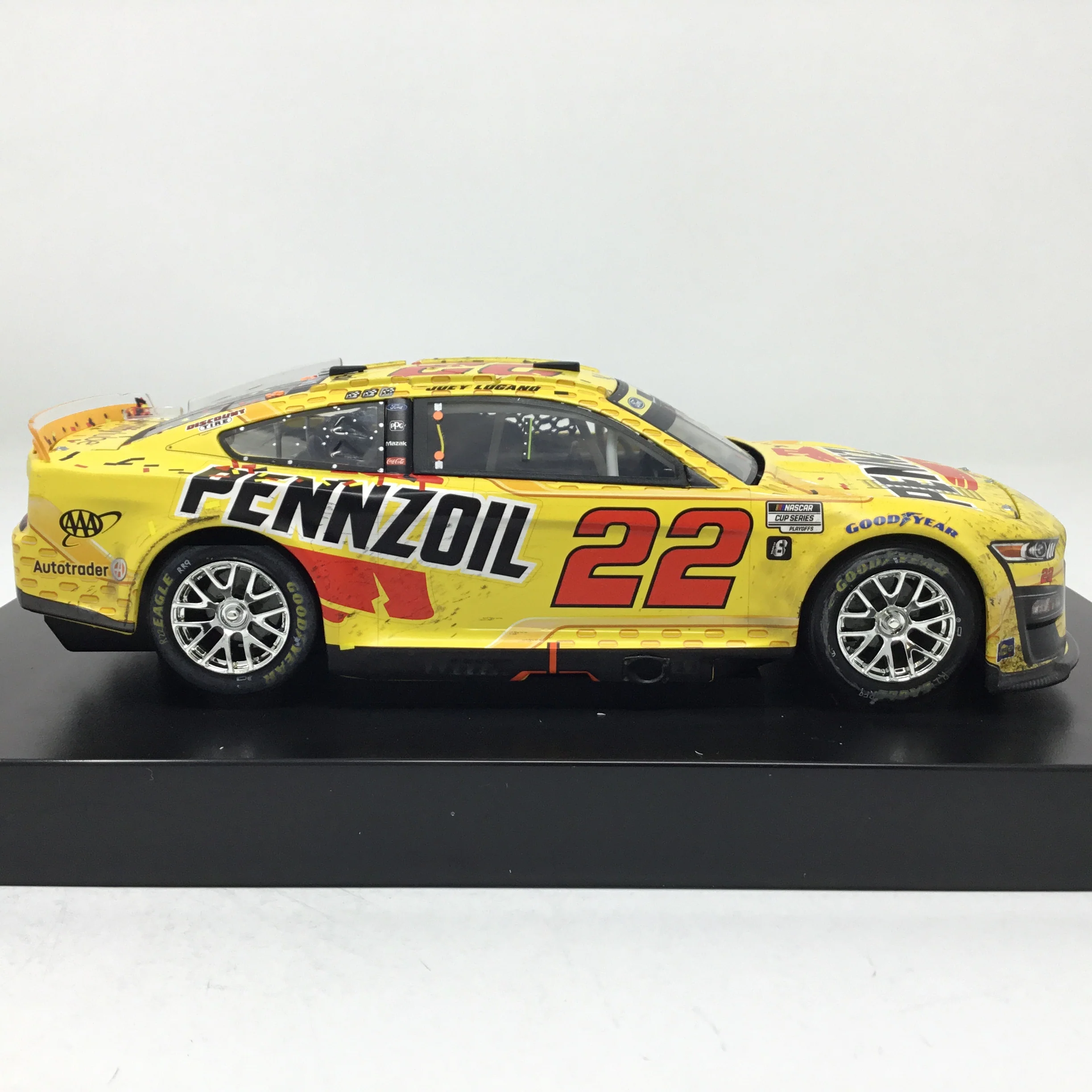 Joey Logano 2022 Pennzoil Las Vegas Win 1:24 Diecast - Image 4