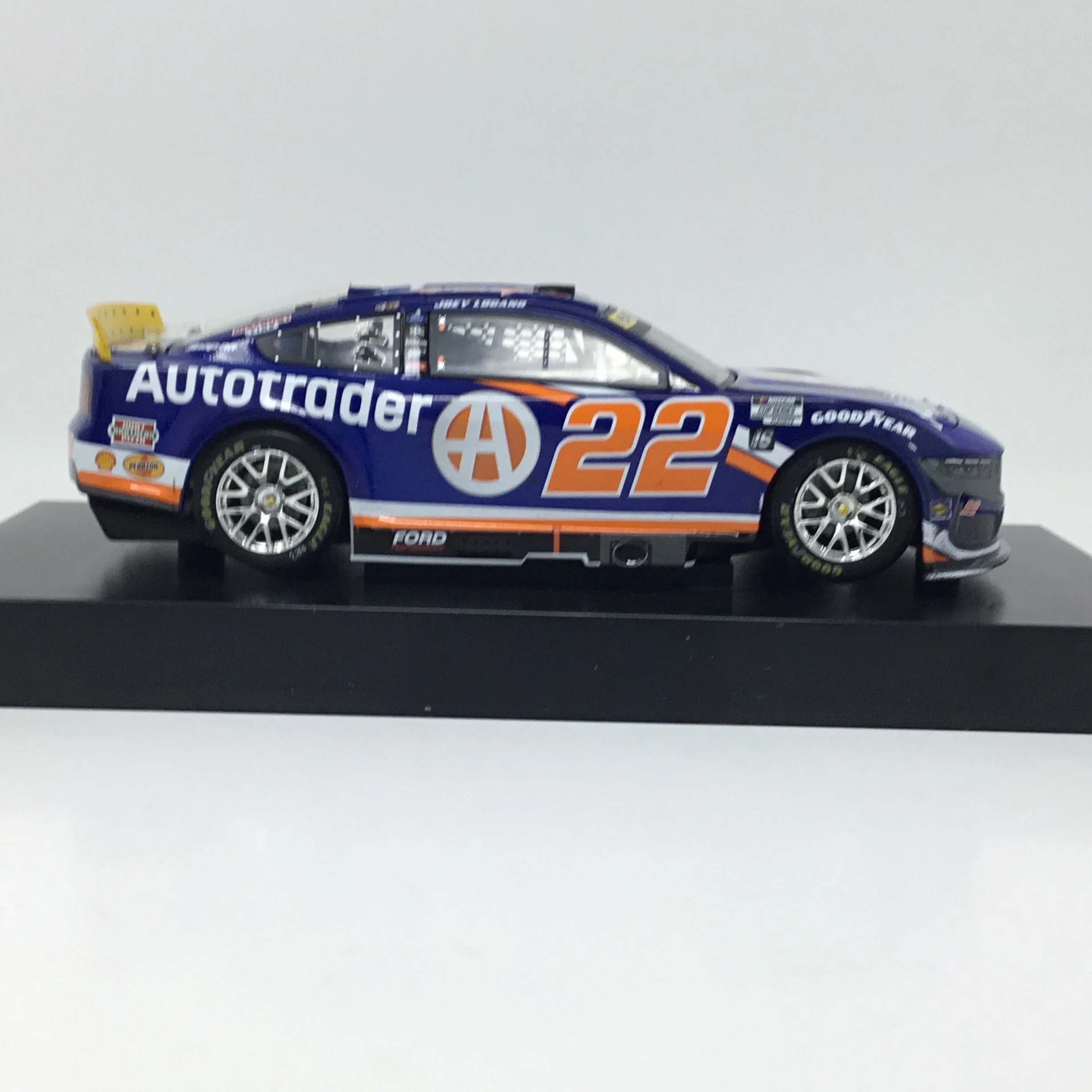 Joey Logano 2024 Autotrader Atlanta Race Win 1:24 Elite Diecast - Image 4