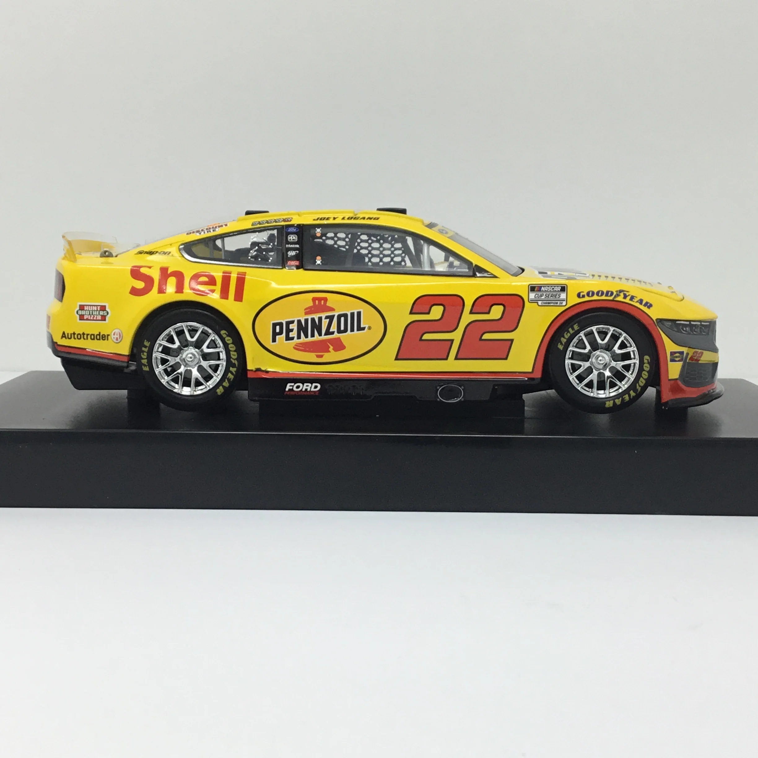 Joey Logano 2024 Shell-Pennzoil Cup Champion 1:24 Elite Diecast - Image 4