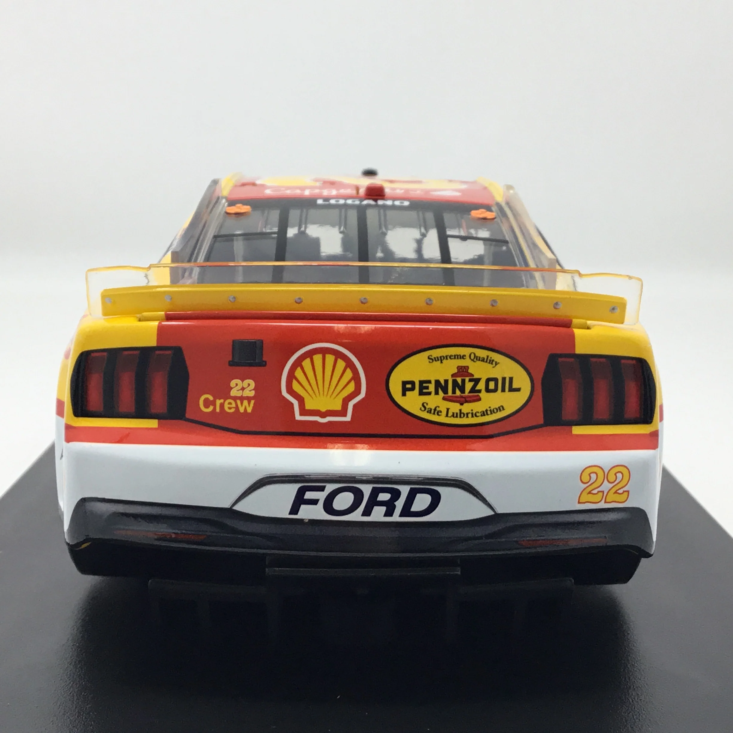 Joey Logano 2025 Shell-Pennzoil Throwback Elite 1:24 Diecast - Image 5