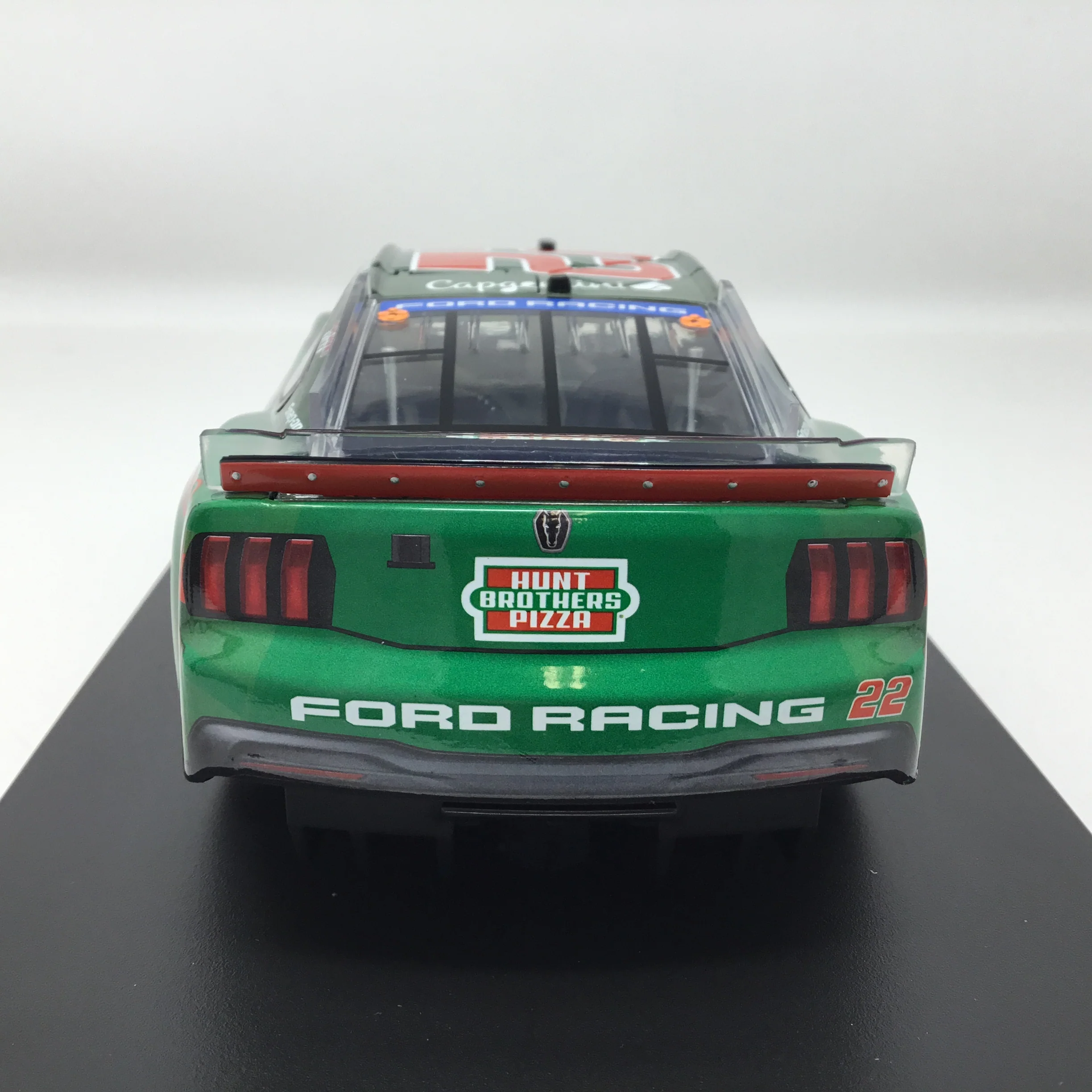 Joey Logano 2026 Hunt Brothers Pizza Color Chrome 1:24 Diecast - Image 5