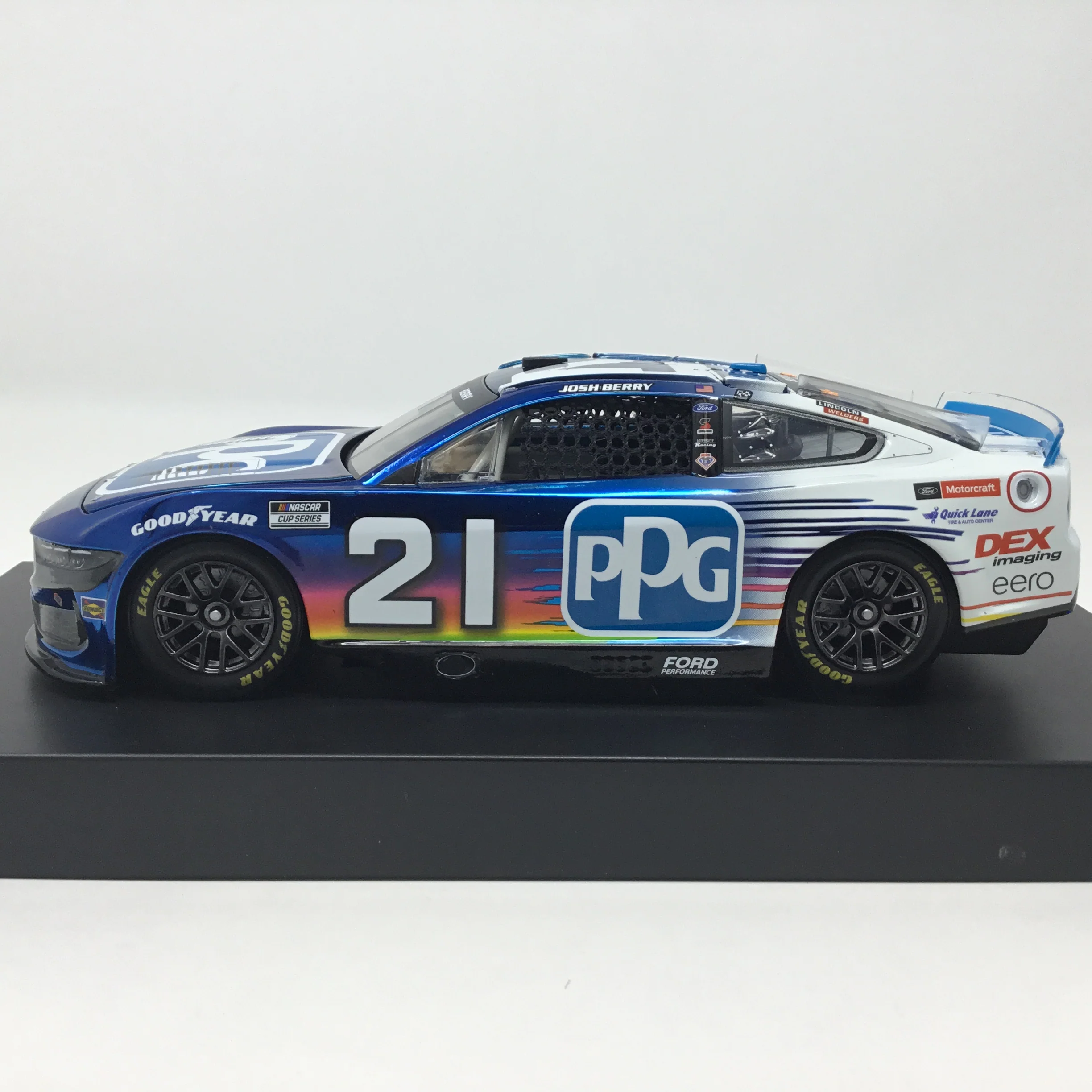 Josh Berry 2025 PPG Color Chrome 1:24 Diecast - Image 2