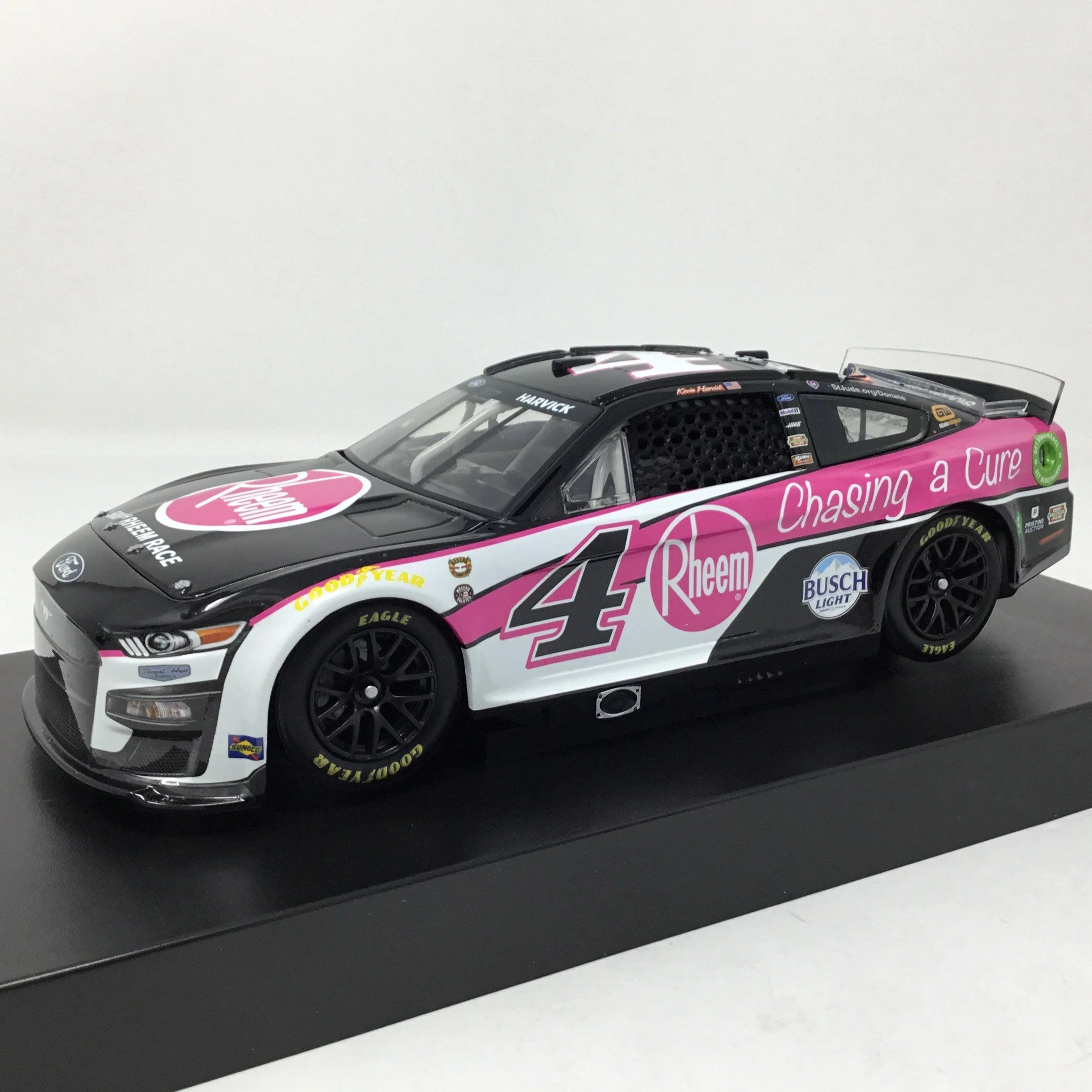 Kevin Harvick 2022 Rheem Chasing a Cure 1:24 Diecast