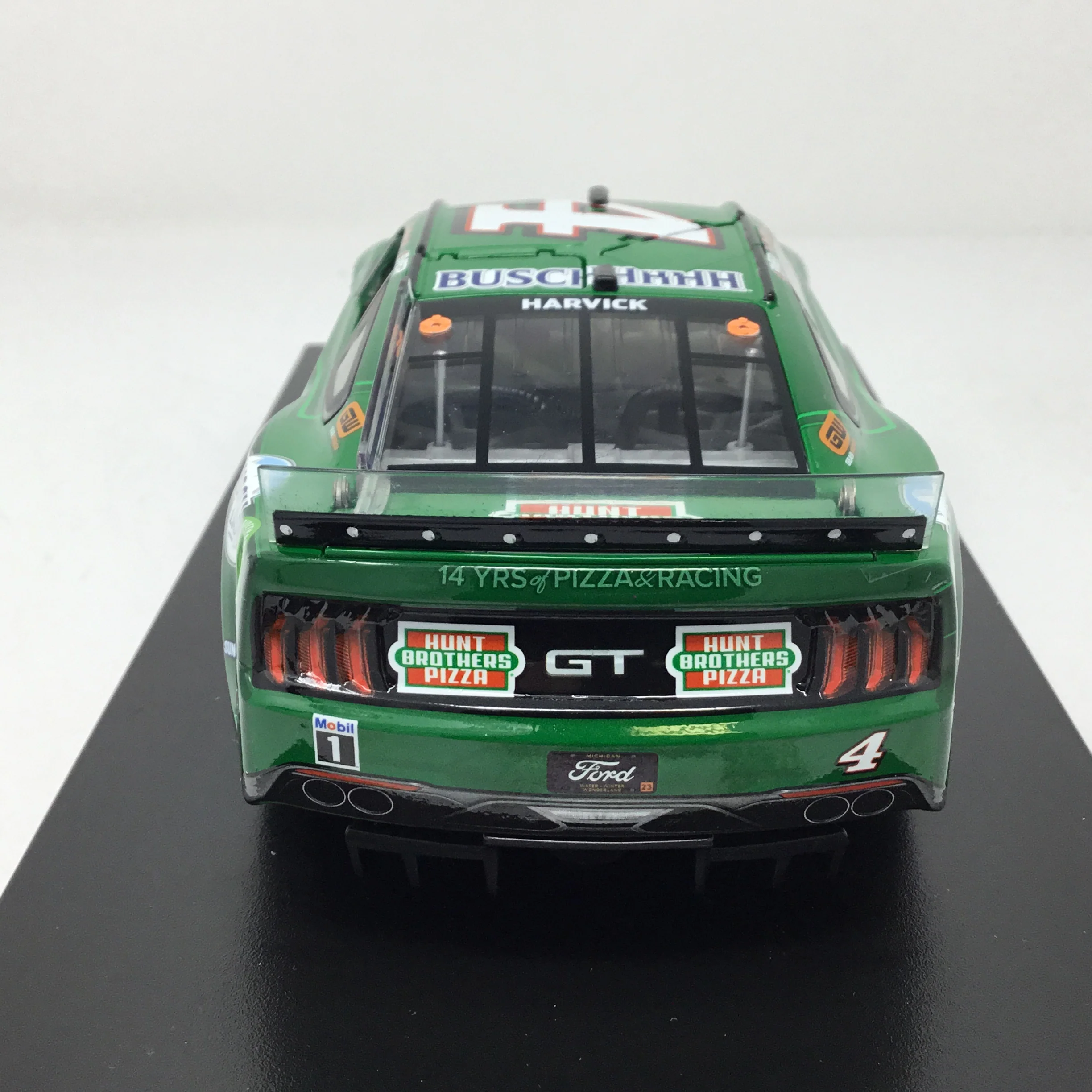 Kevin Harvick 2023 Hunt Brothers Pizza 1:24 Elite Diecast - Image 5