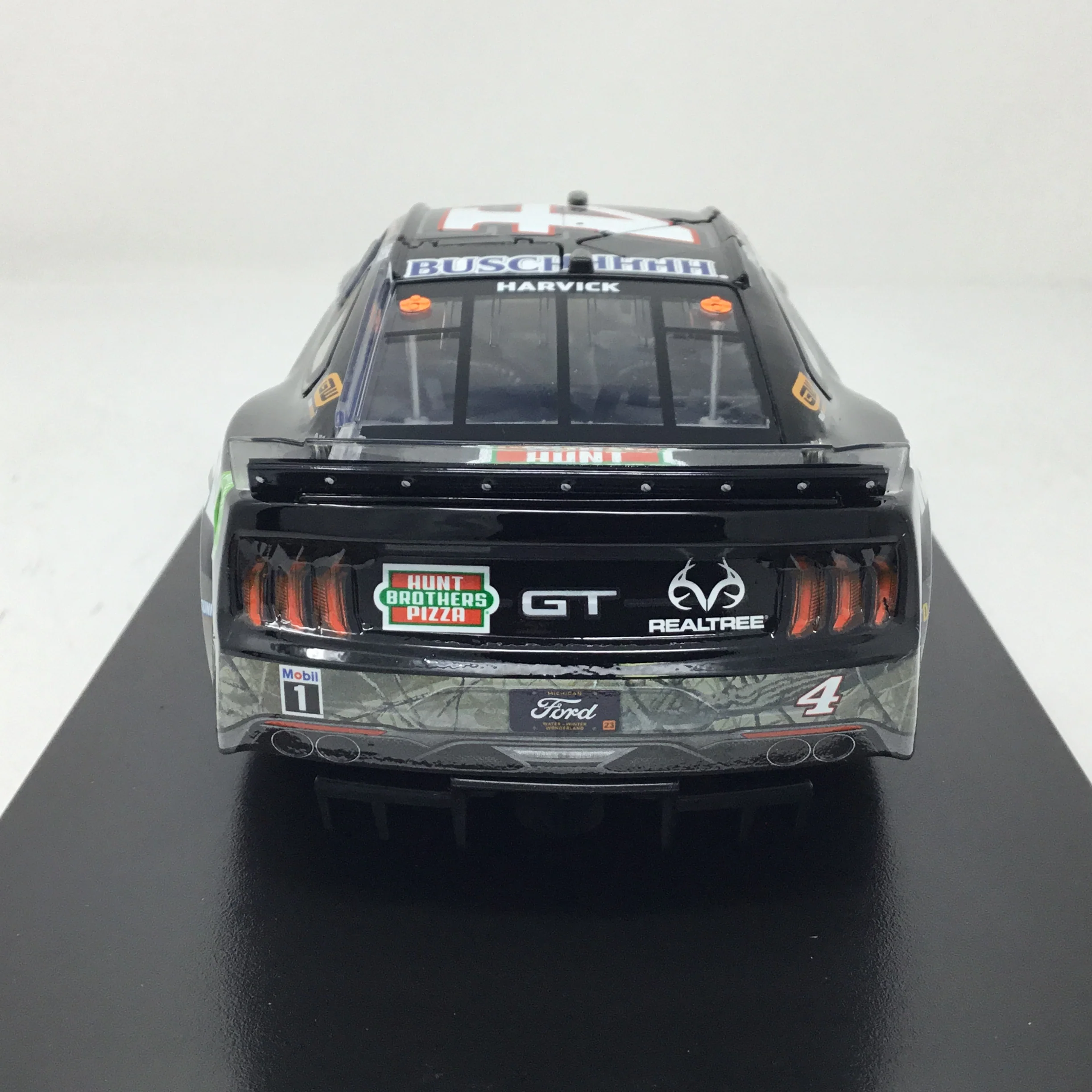 Kevin Harvick 2023 Hunt Brothers Pizza / Realtree Black 1:24 Elite Diecast - Image 5