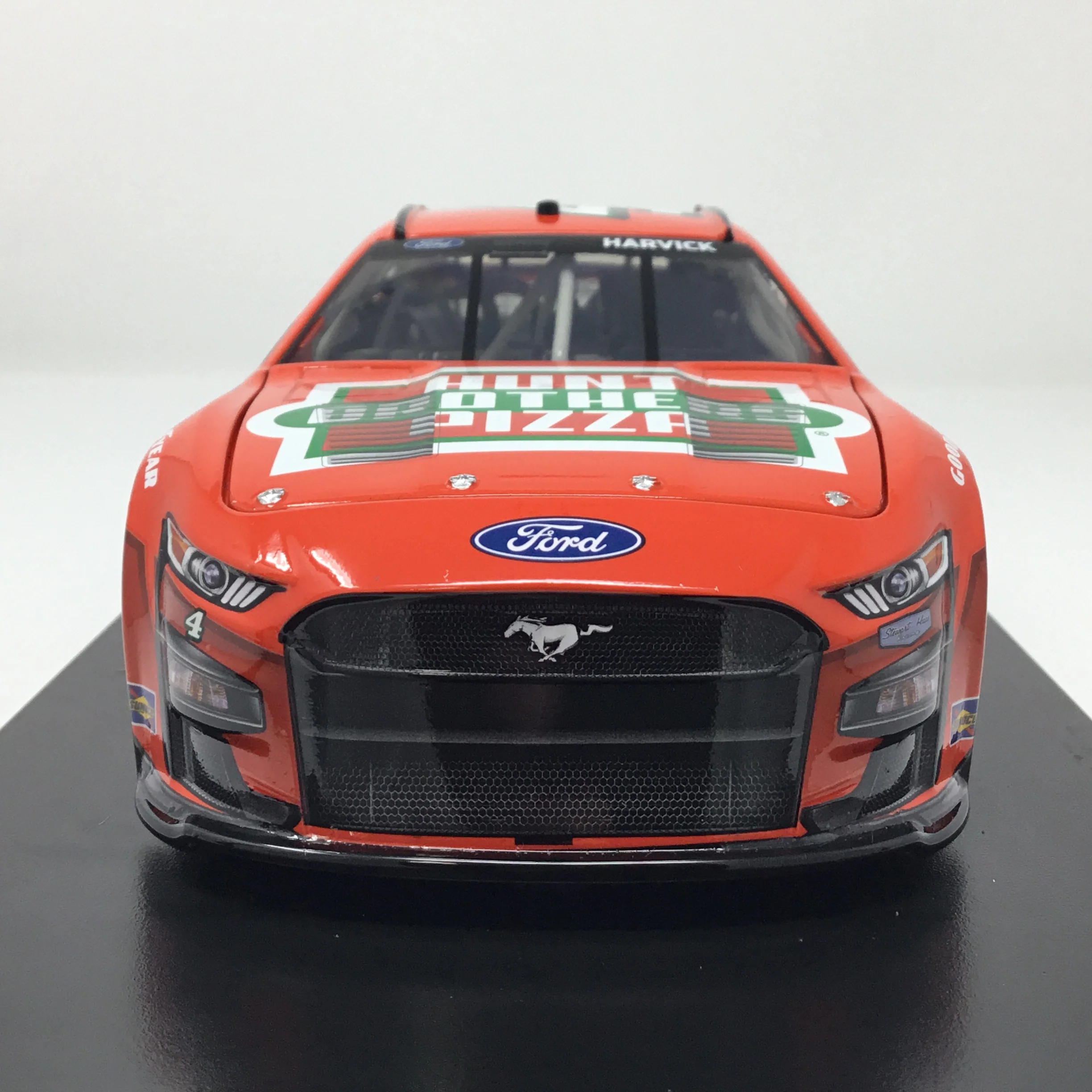 Kevin Harvick 2023 Hunt Brothers Pizza Red 1:24 Diecast - Image 3