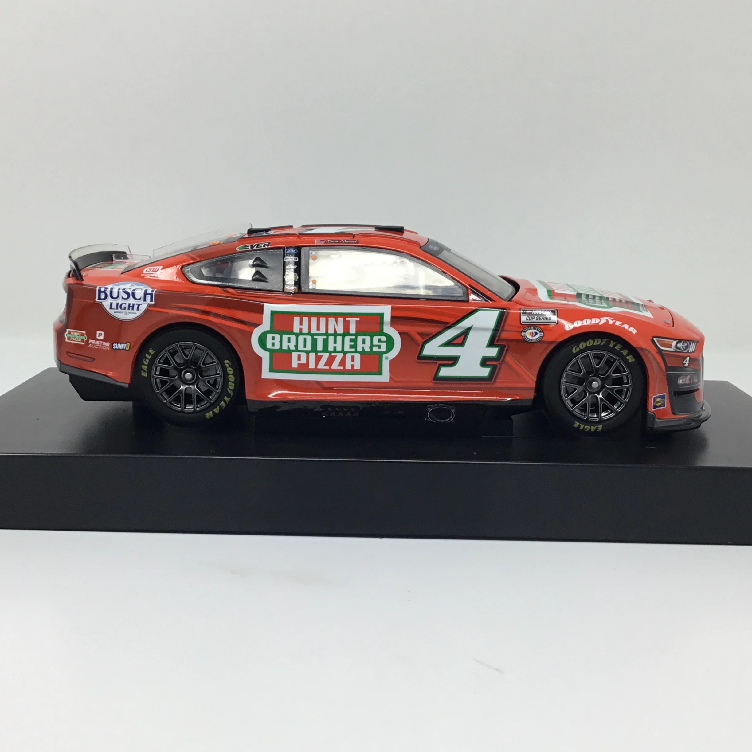 Kevin Harvick 2023 Hunt Brothers Pizza Red 1:24 Diecast - Image 4