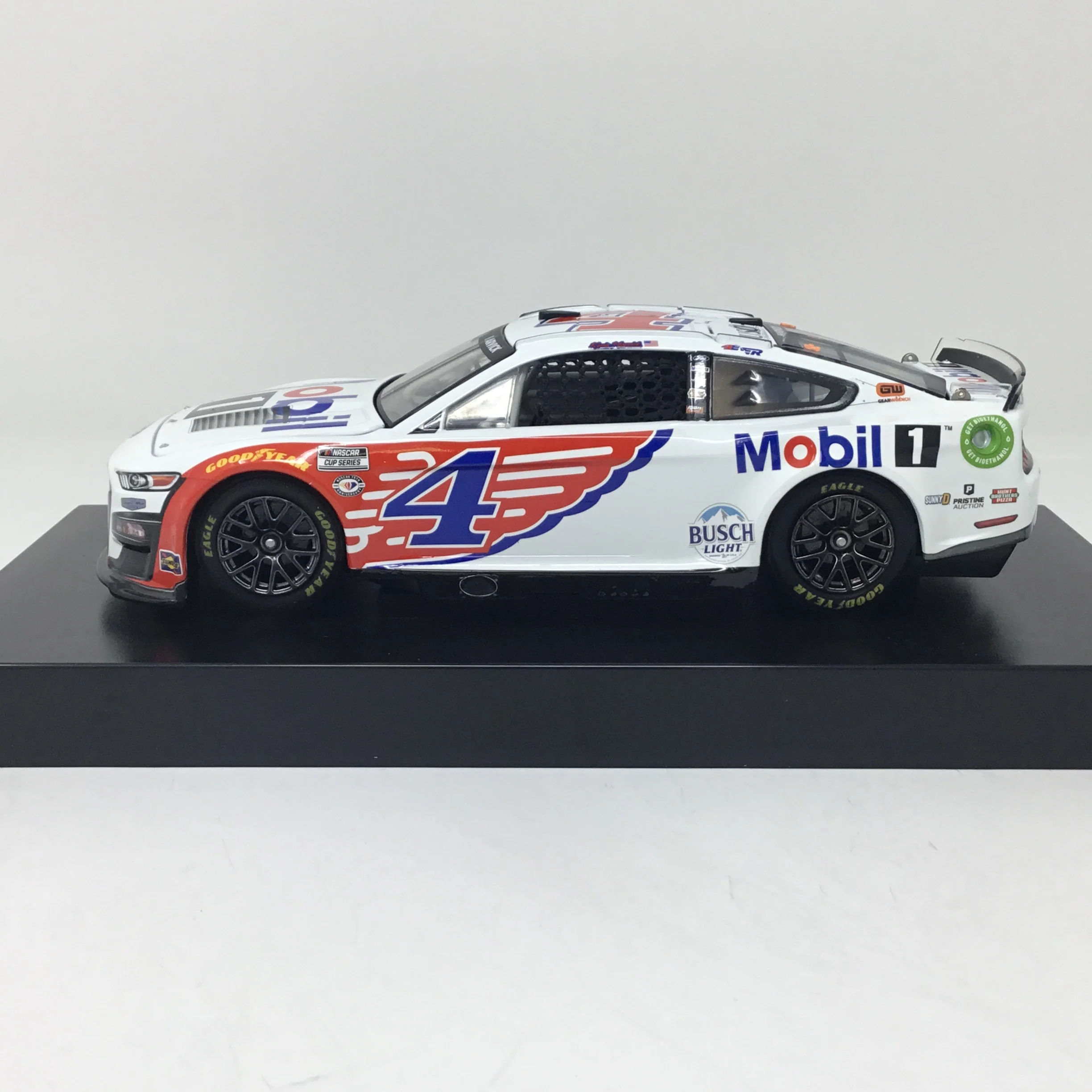 Kevin Harvick 2023 Mobil 1 Wings 1:24 Elite Diecast - Image 2