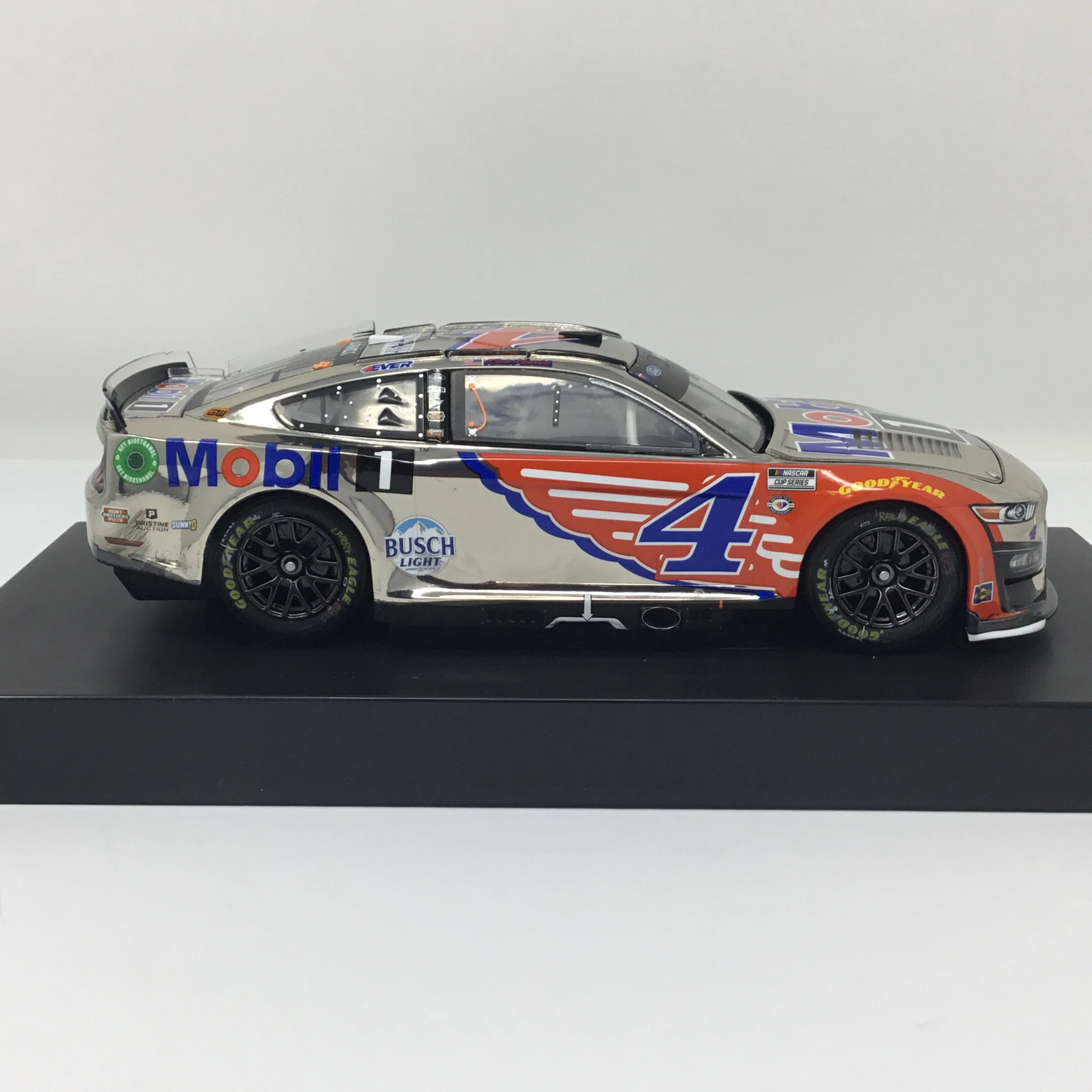 Kevin Harvick 2023 Mobil 1 Wings Indy Raced Version 1:24 Color Chrome Diecast - Image 4