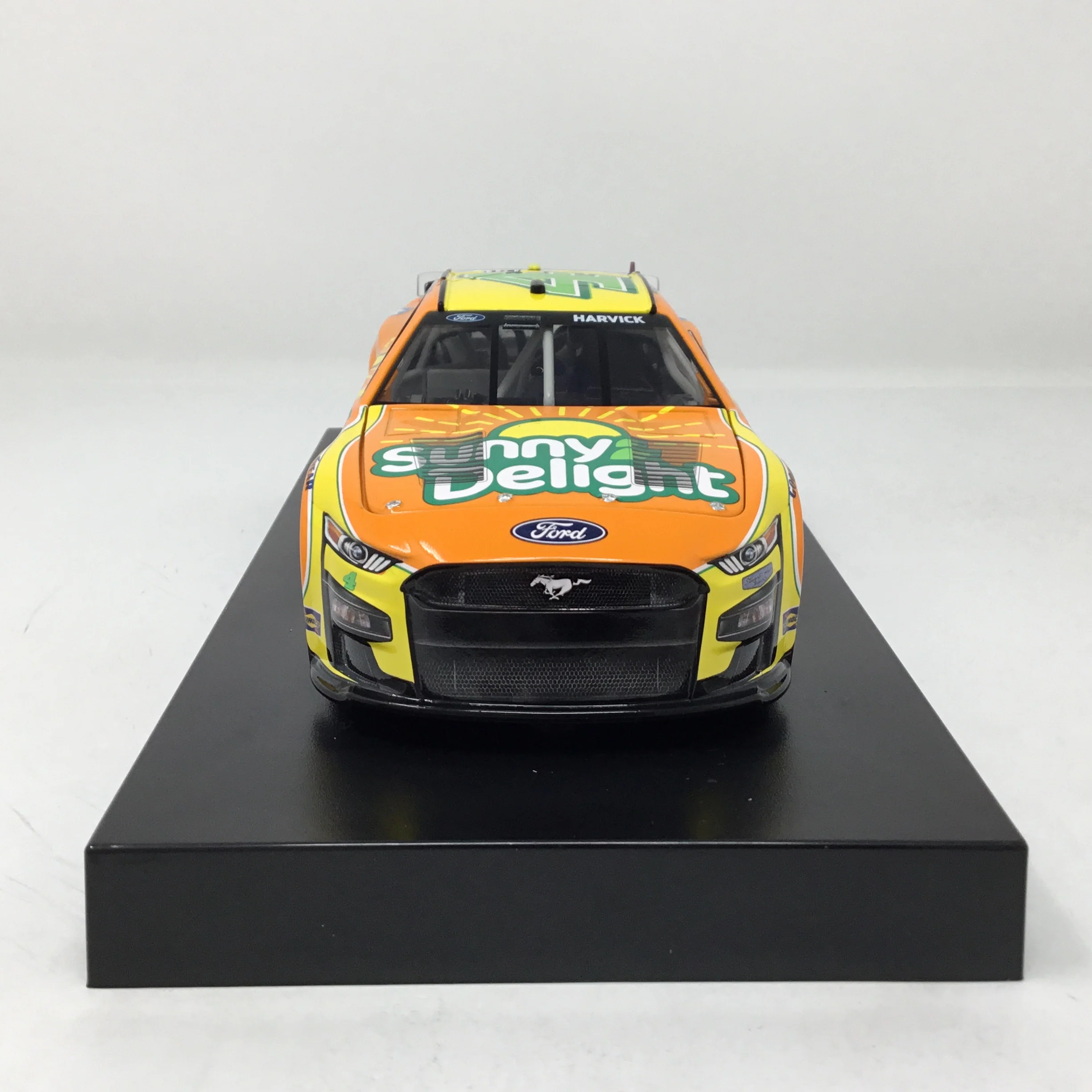 Kevin Harvick 2023 Sunny Delight Darlington Throwback 1:24 Diecast - Image 3