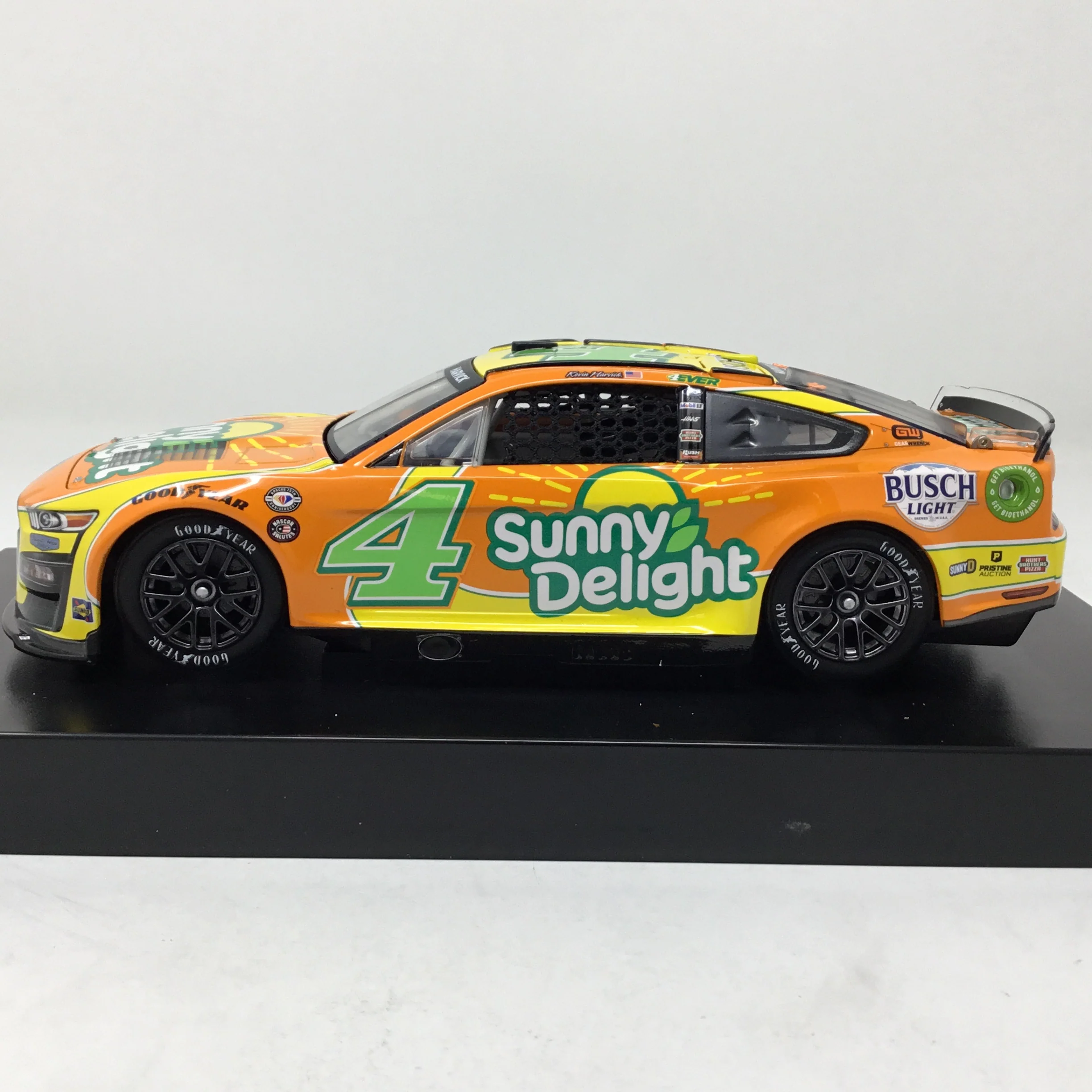 Kevin Harvick 2023 Sunny Delight Darlington Throwback 1:24 Elite Diecast - Image 2