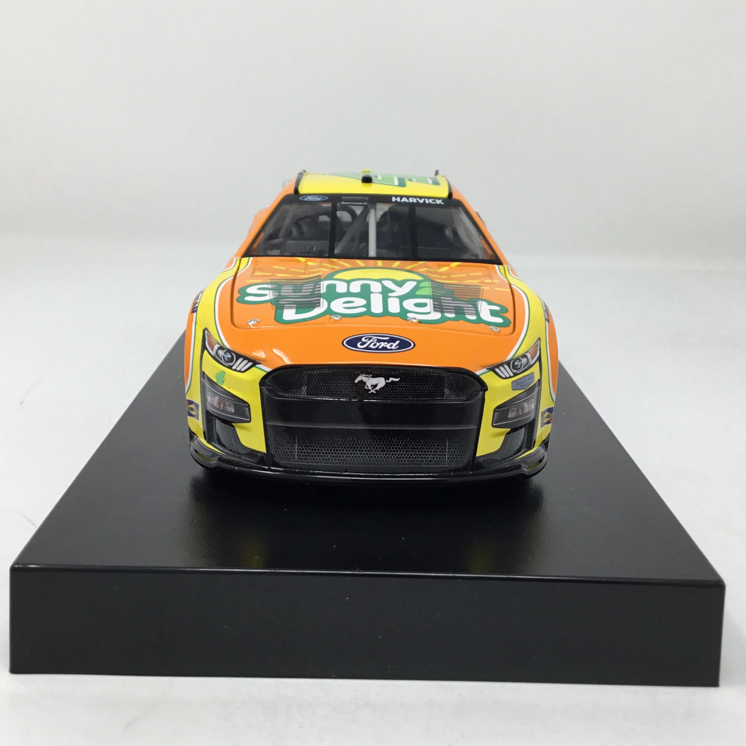Kevin Harvick 2023 Sunny Delight Darlington Throwback 1:24 Elite Diecast - Image 3