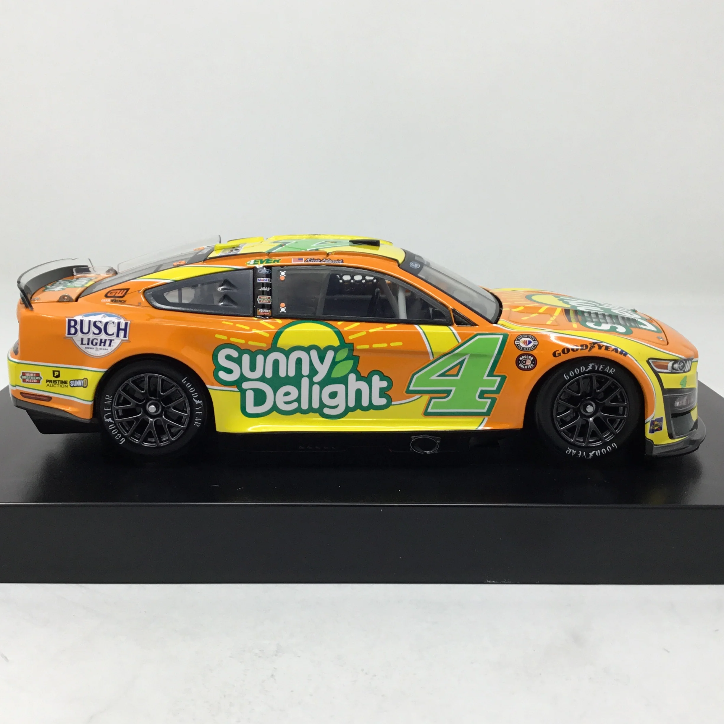 Kevin Harvick 2023 Sunny Delight Darlington Throwback 1:24 Elite Diecast - Image 4