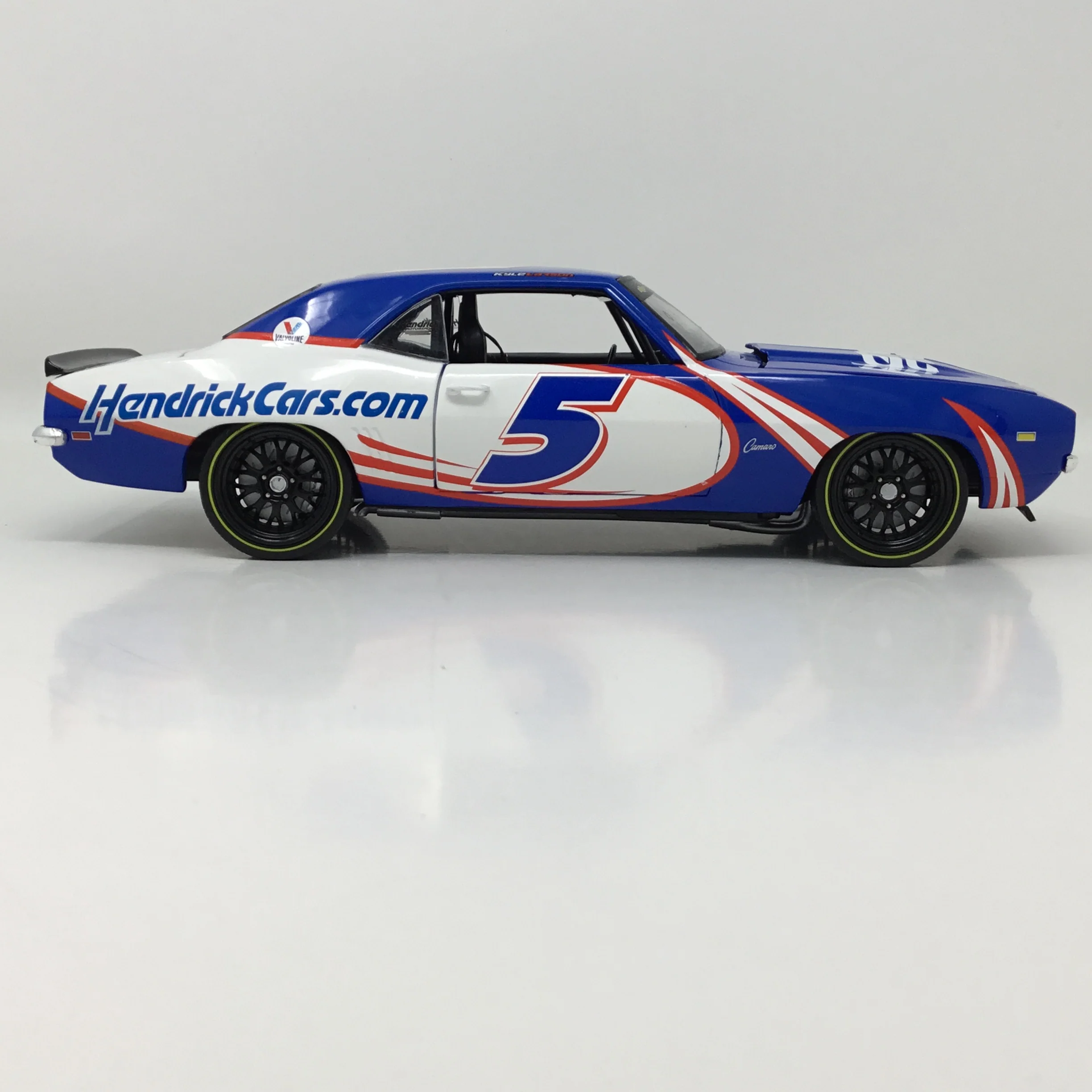 Kyle Larson 1969 HendrickCars.com Chevrolet Camaro Hendrick Motorsports First Win Tribute 1:18 Diecast - Image 4