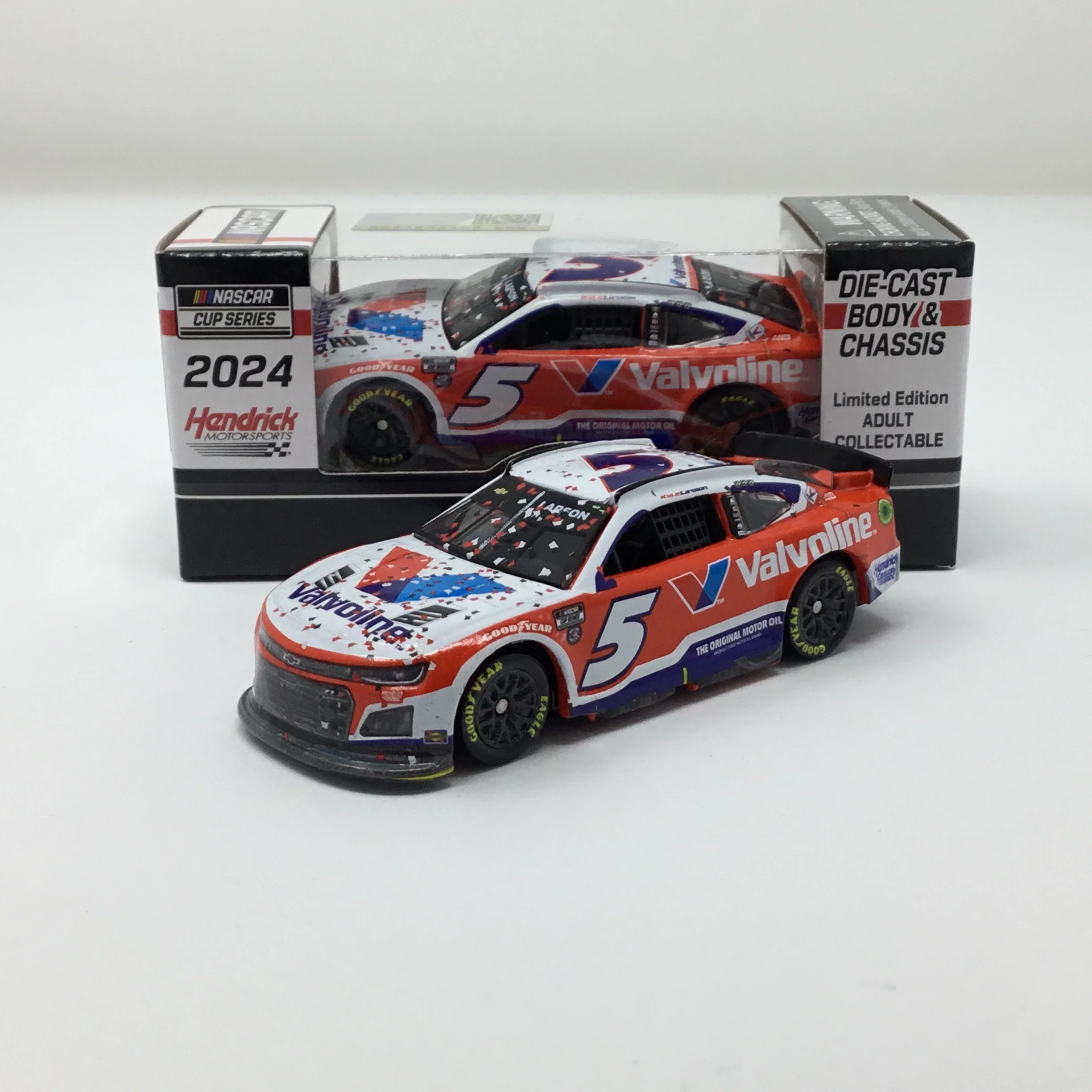 Kyle Larson 2024 Valvoline Sonoma Race Win Diecast Chassis 1:64 Diecast