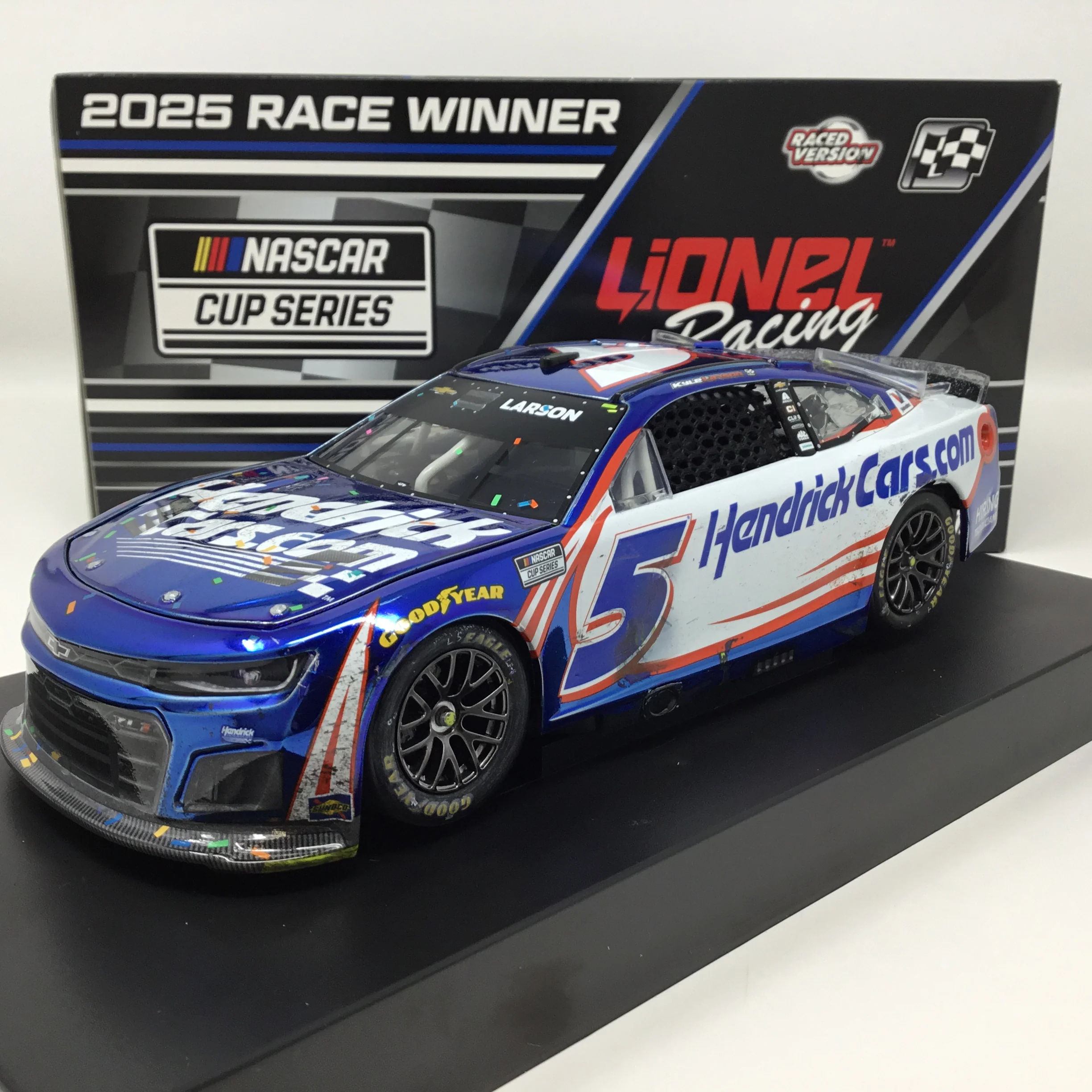 Kyle Larson 2025 Hendrickcars.com Homestead Race Win Color Chrome 1:24 Diecast