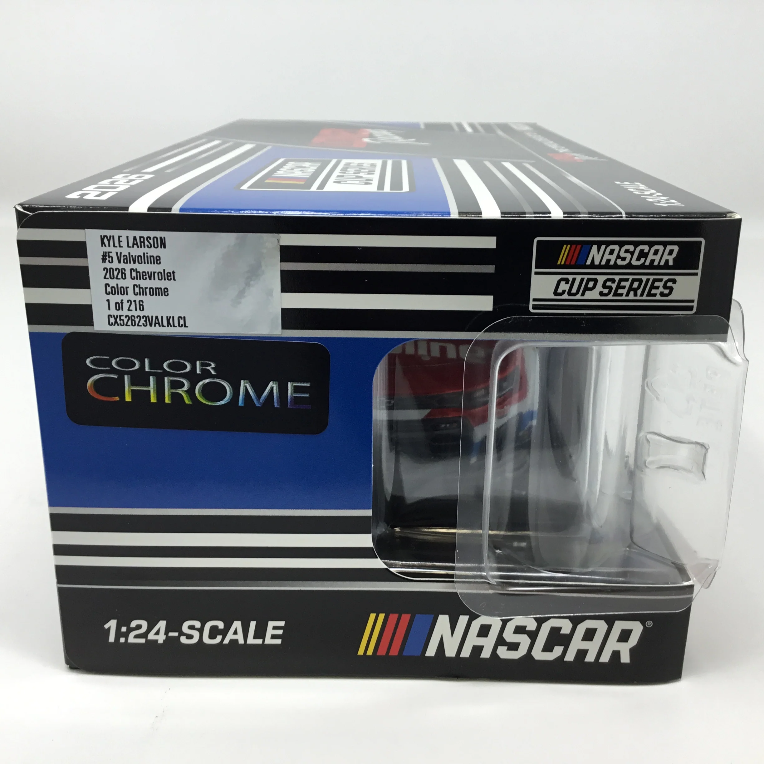 Kyle Larson 2026 Valvoline Color Chrome 1:24 Diecast - Image 6