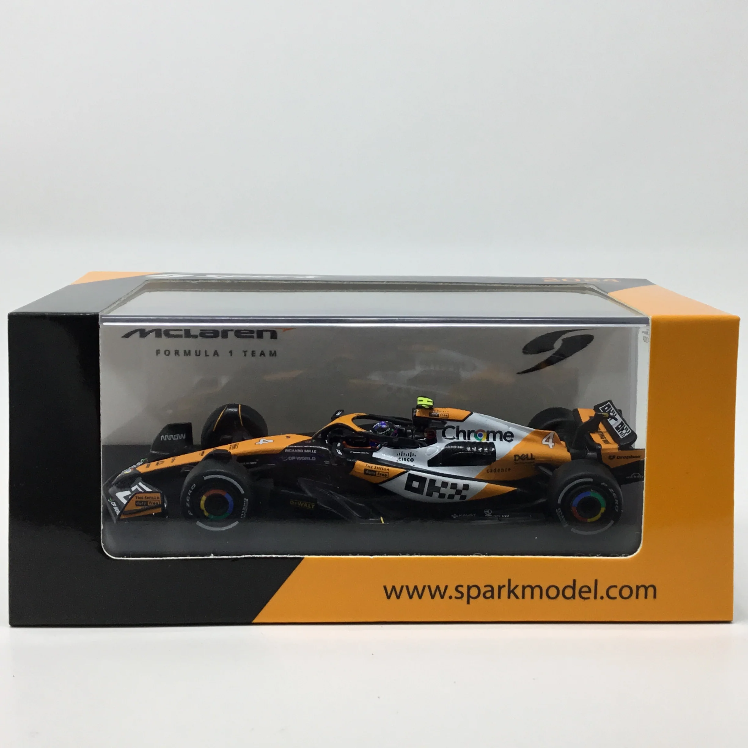 Lando Norris 2024 McLaren MCL38 Singapore GP Win Spark F1 1:64 Diecast