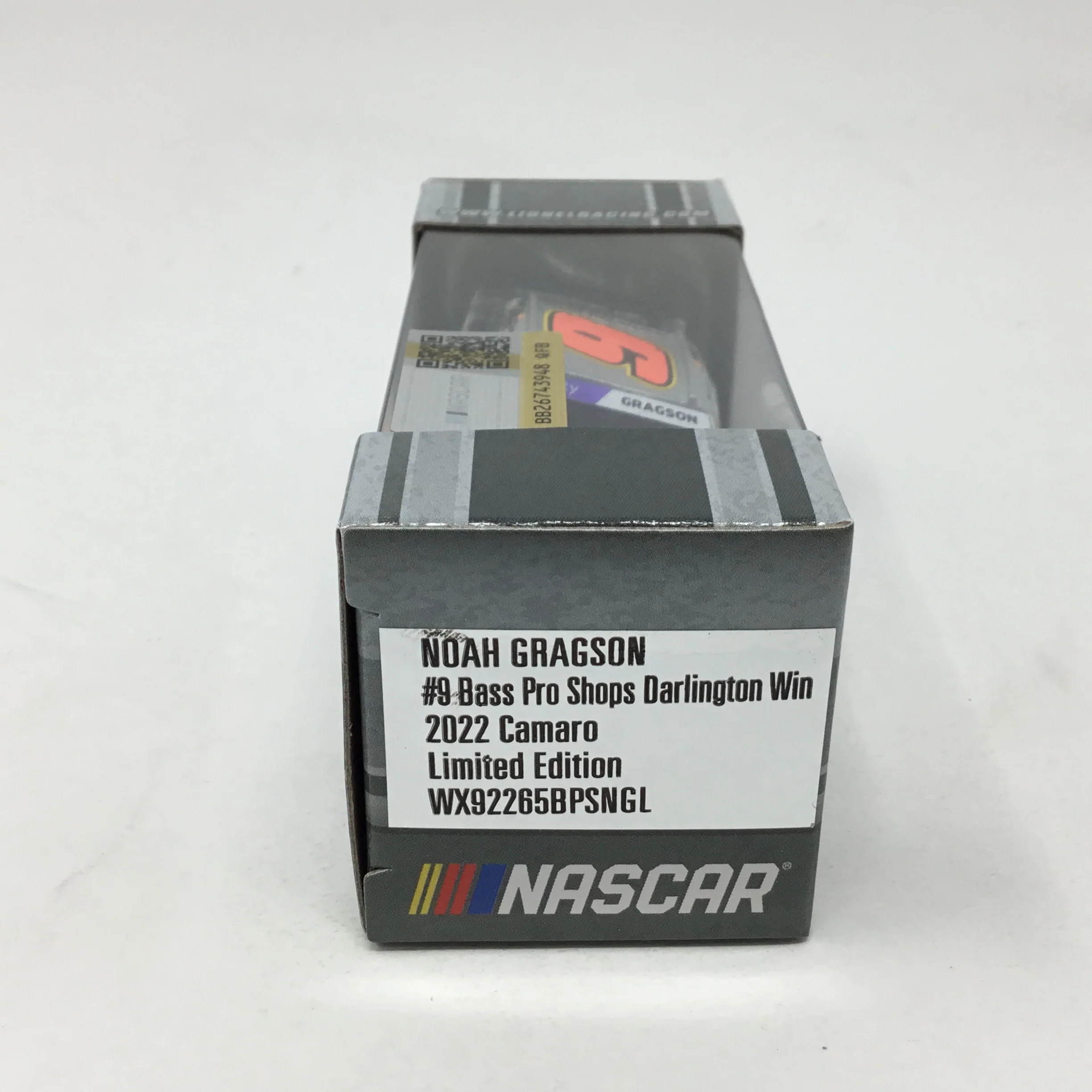 Noah Gragson 2022 Bass Pro Shops Darlington Race Win 1:64 Diecast - Image 3