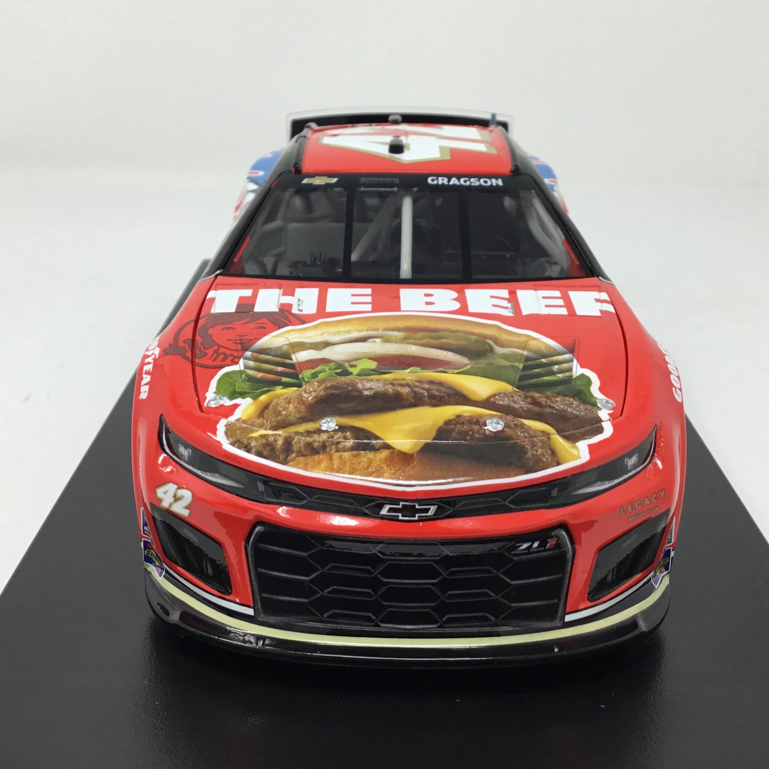 Noah Gragson 2023 Wendy's 1:24 Elite Diecast - Image 3