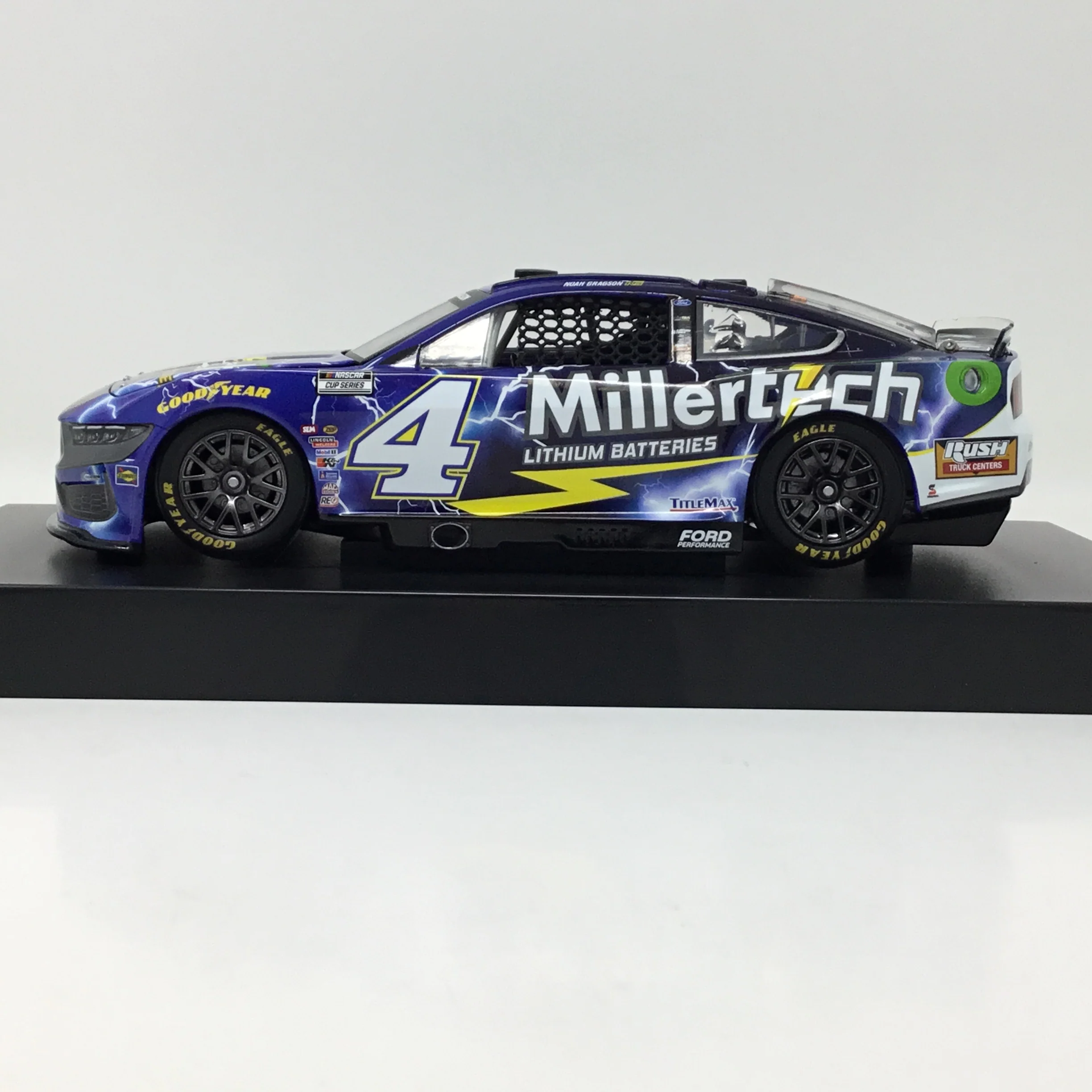 Noah Gragson 2025 Millertech 1:24 Elite Diecast - Image 2