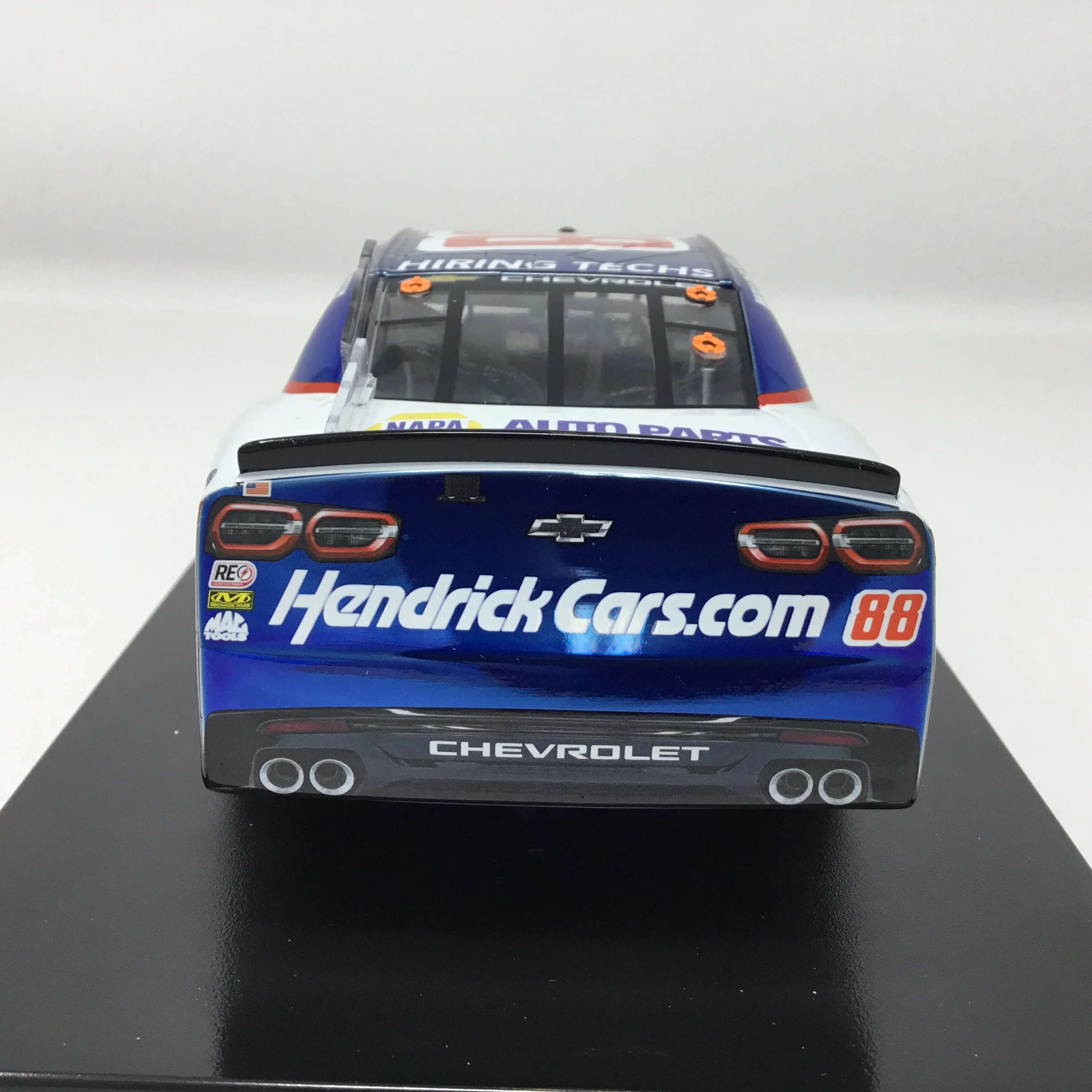 Rajah Caruth 2026 Hendrickcars.com Color Chrome 1:24 Diecast - Image 5