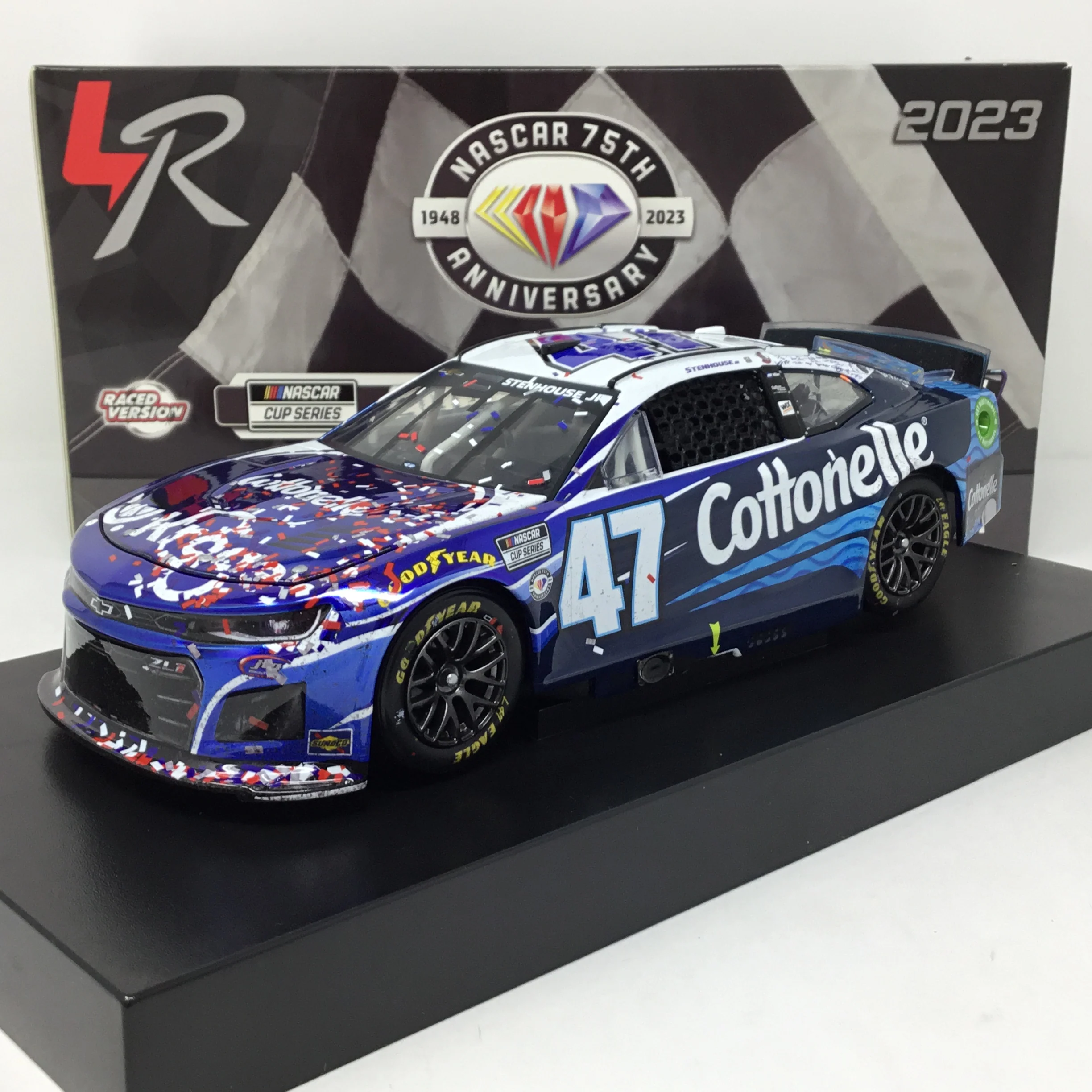 Ricky Stenhouse Jr. 2023 Kroger/Cottonelle Daytona 500 Win 1:24 Color Chrome Diecast