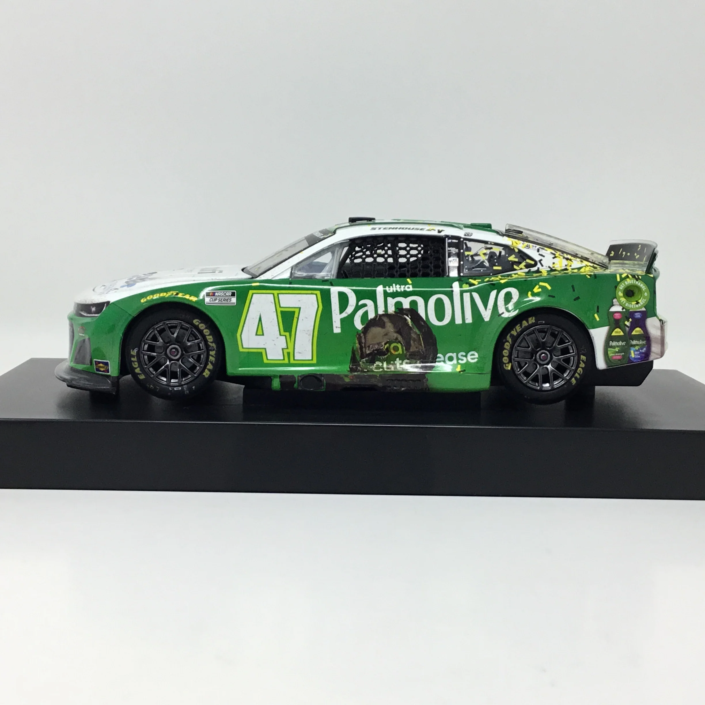 Ricky Stenhouse Jr. 2024 Kroger Health / Palmolive Talladega Race Win 1:24 Diecast - Image 3