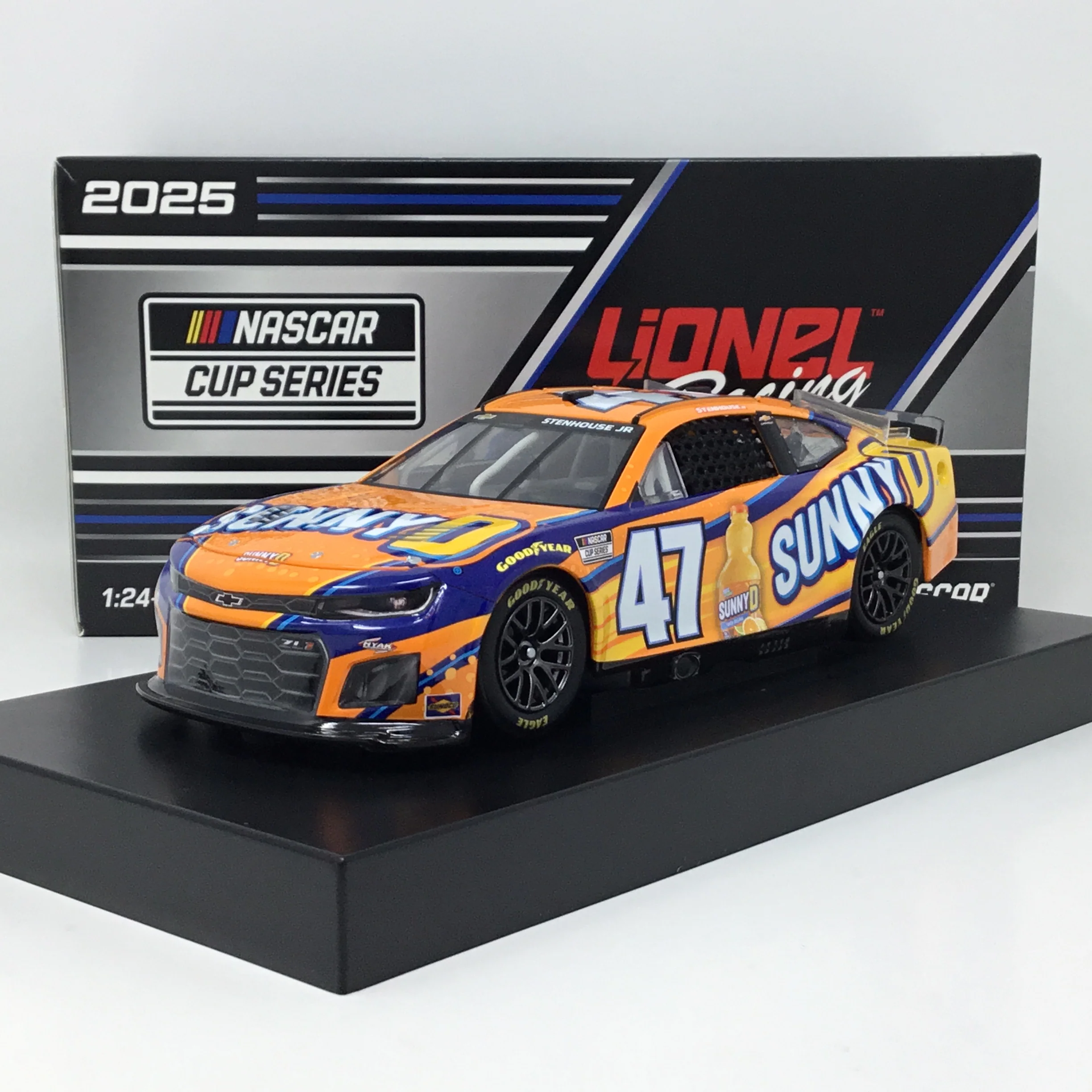 Ricky Stenhouse Jr. 2025 SunnyD 1:24 Diecast