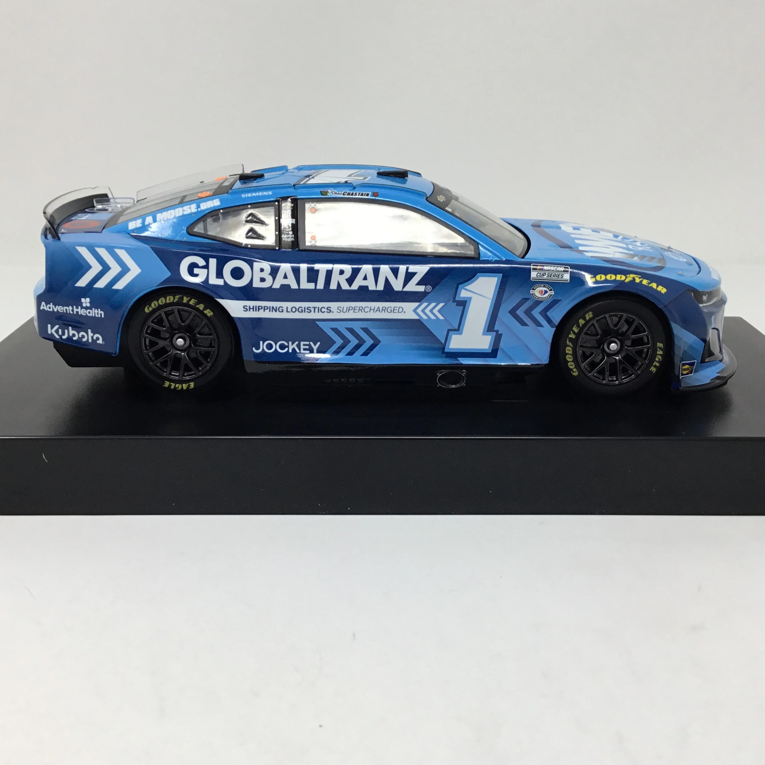 Ross Chastain 2023 Globaltranz 1:24 Diecast - Image 4