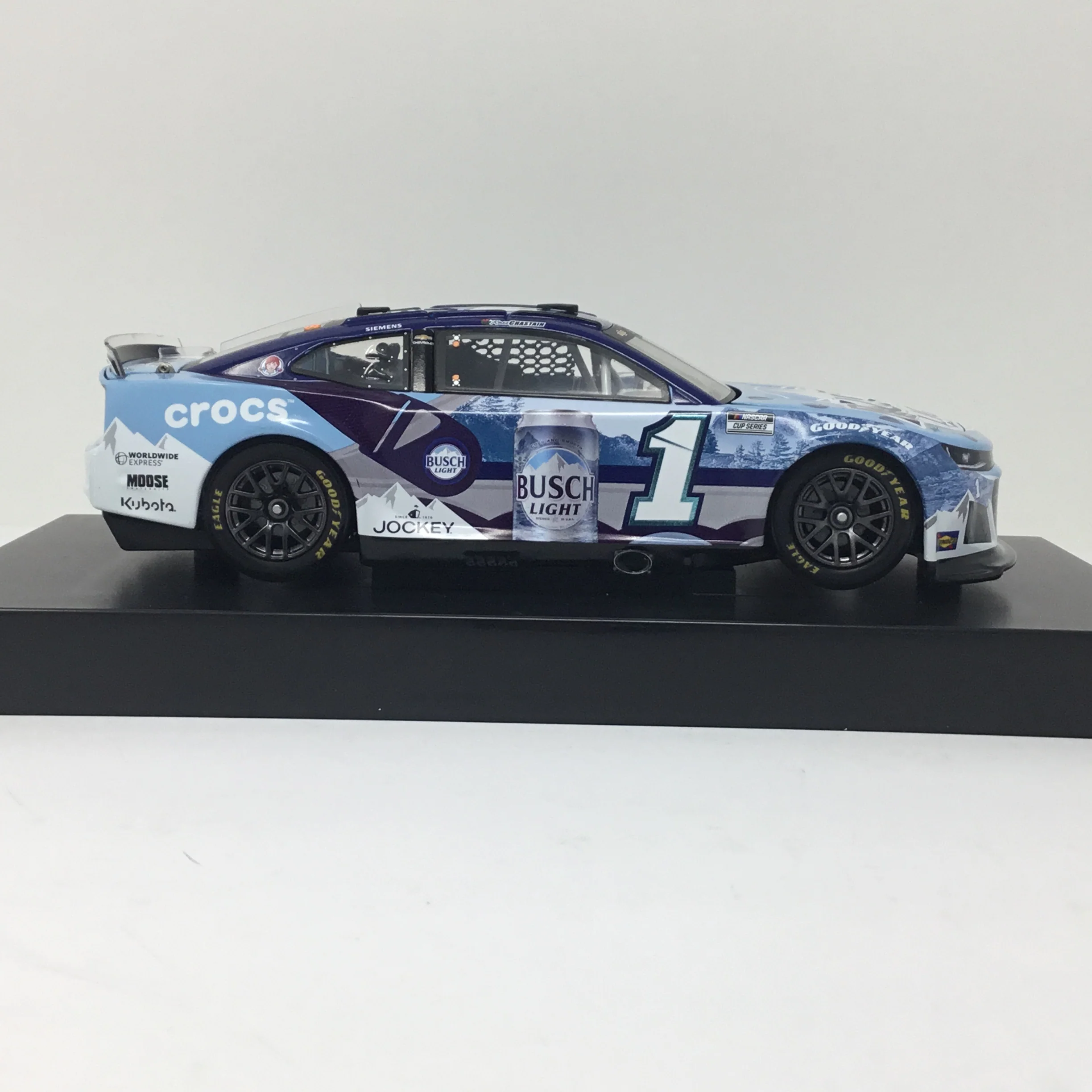 Ross Chastain 2024 Busch Light Crocs 1:24 Diecast - Image 4
