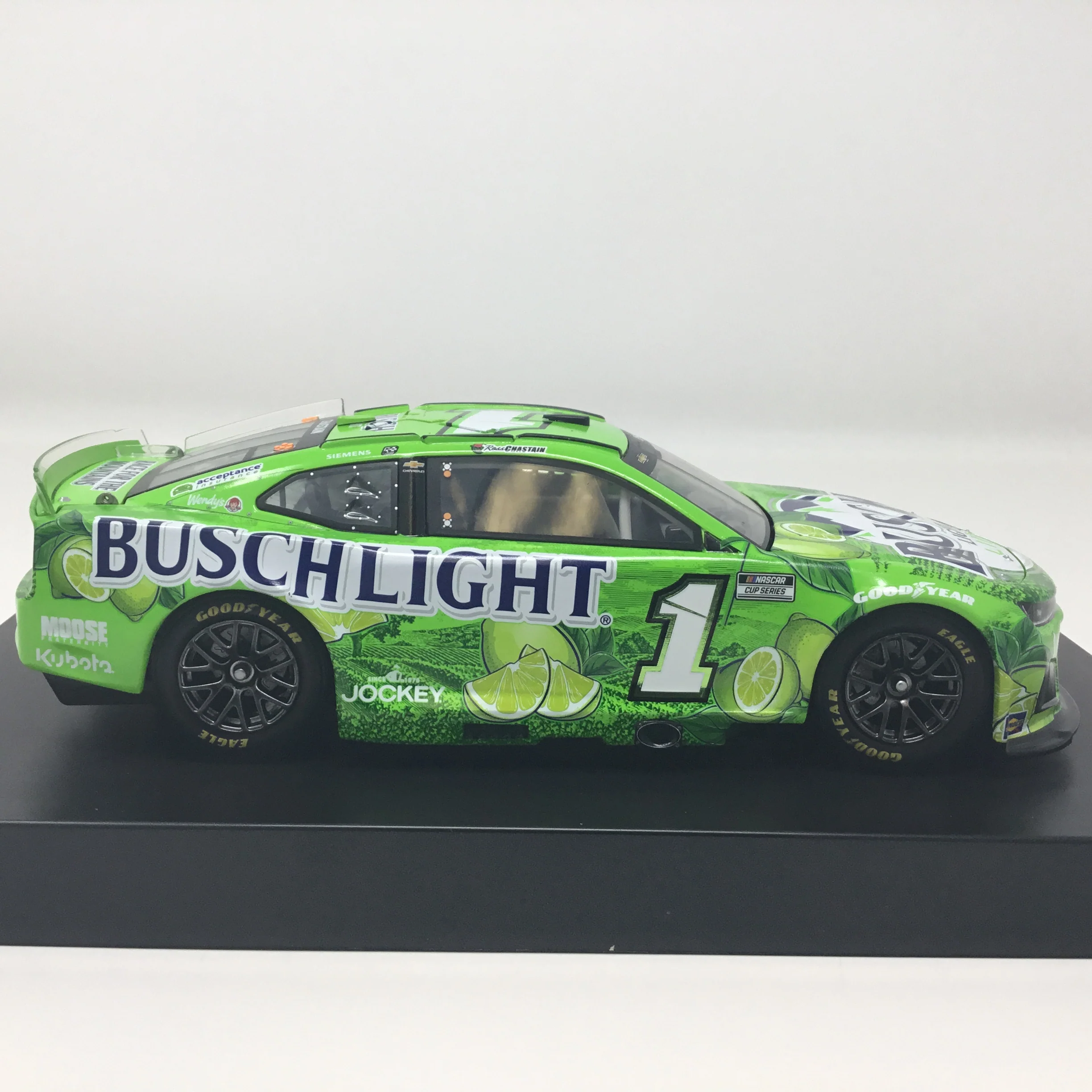 Ross Chastain 2025 Busch Light Lime Elite 1:24 Diecast - Image 4