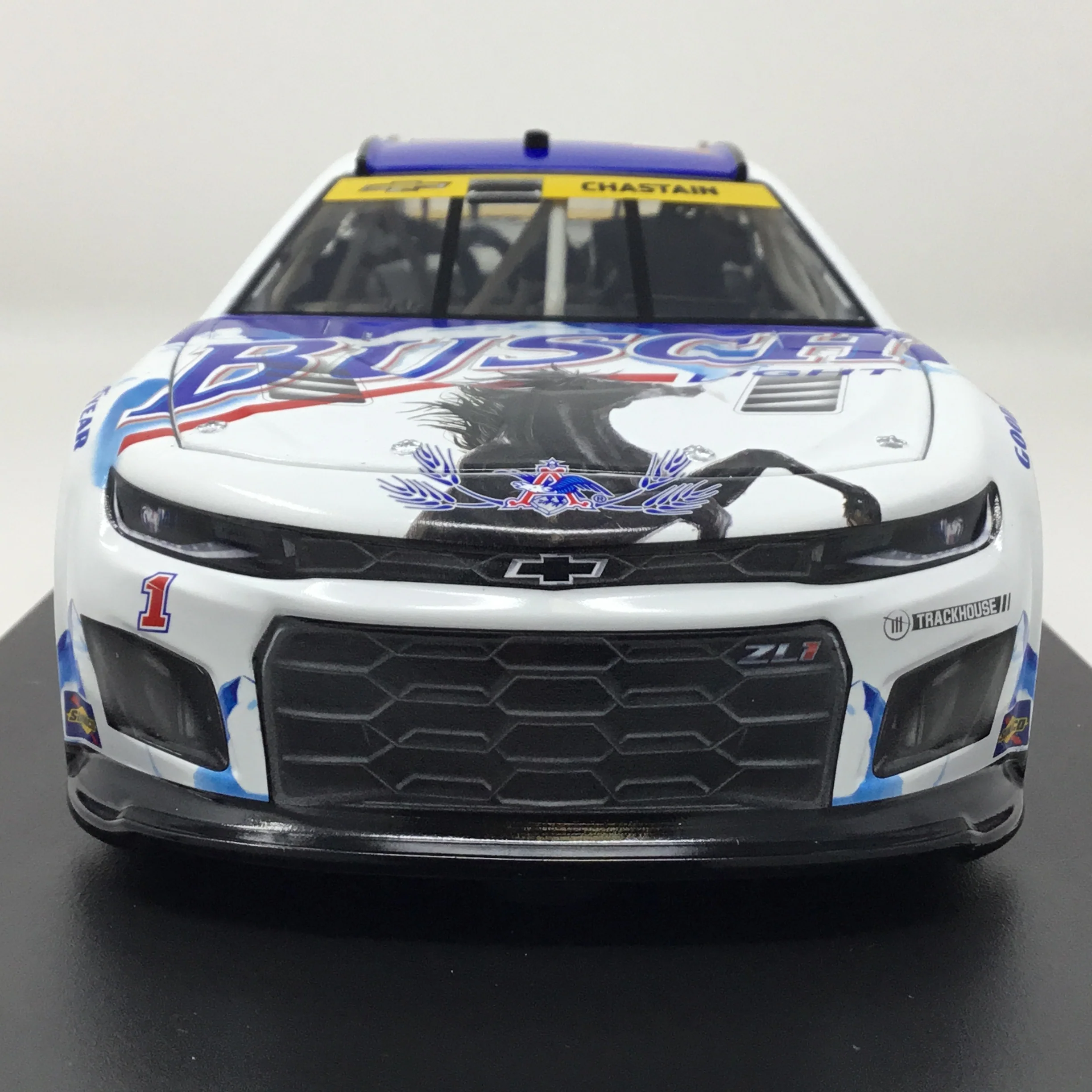 Ross Chastain 2025 Busch Light Retro Foil Number 1:24 Diecast - Image 3