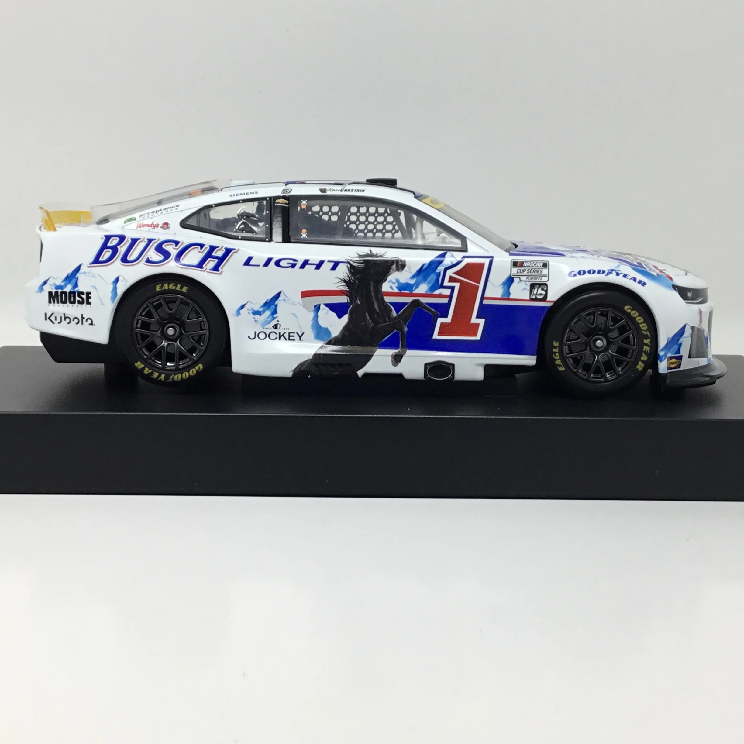 Ross Chastain 2025 Busch Light Retro Foil Number 1:24 Diecast - Image 4