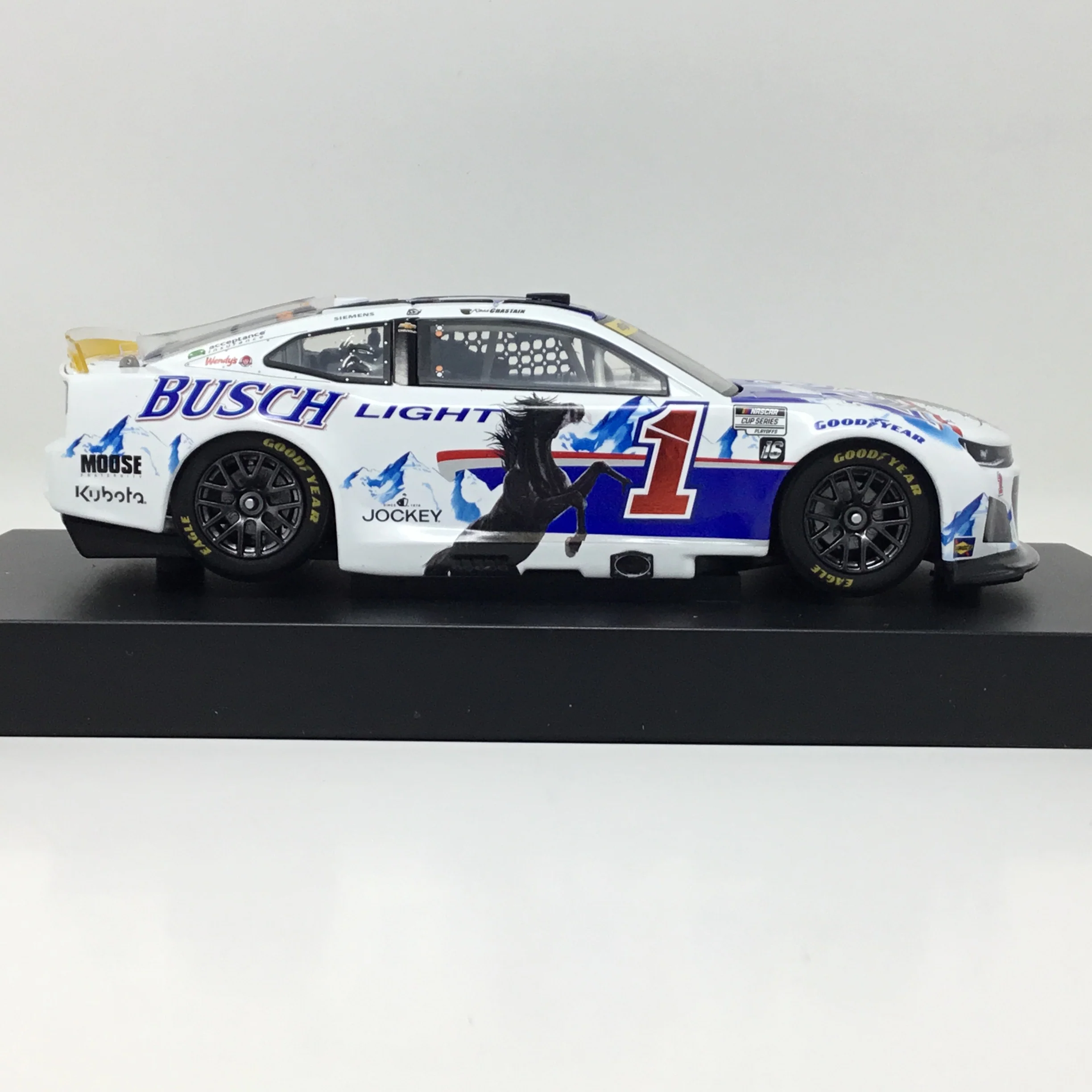 Ross Chastain 2025 Busch Light Retro Foil Number Elite 1:24 Diecast - Image 4