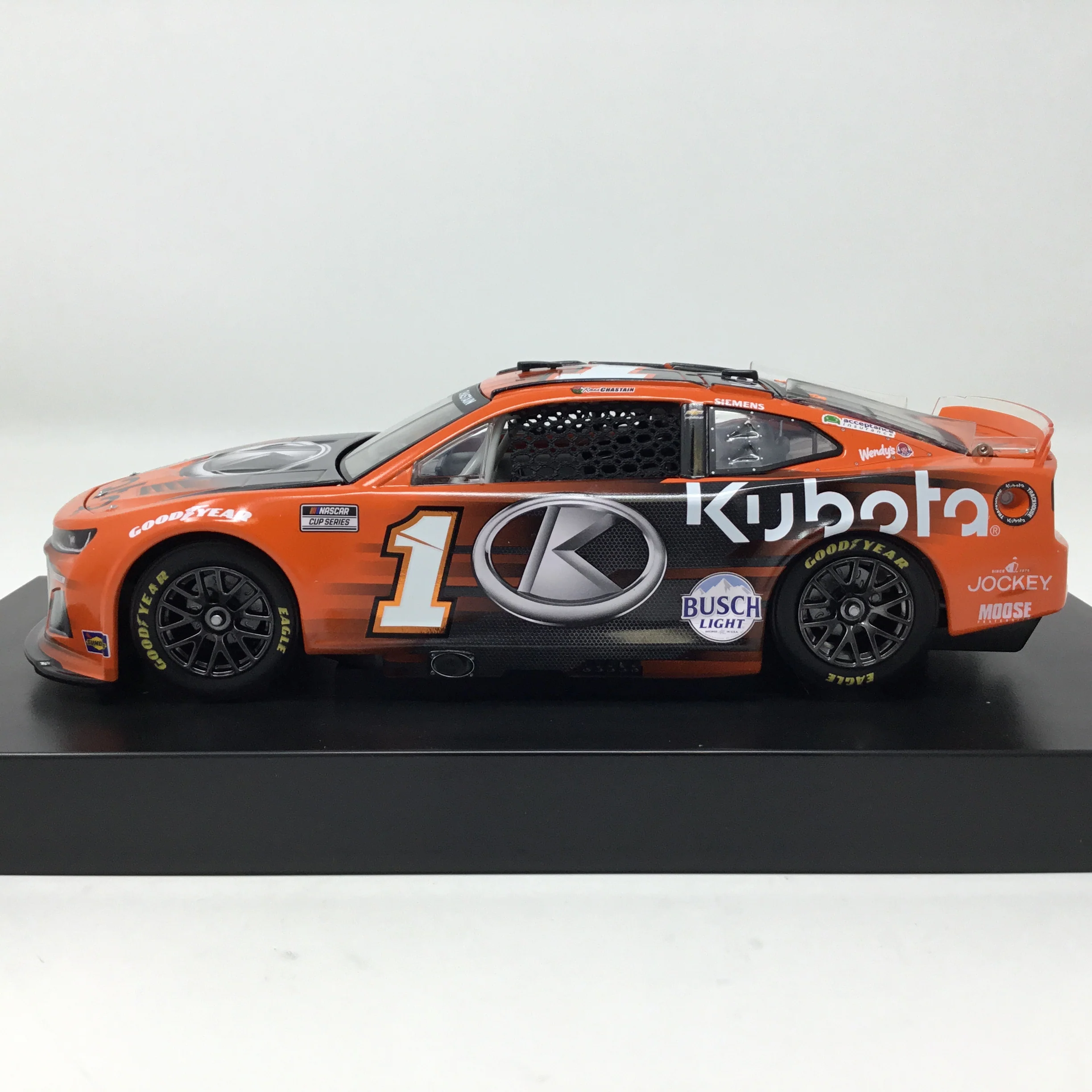 Ross Chastain 2025 Kubota 1:24 Elite Diecast - Image 2