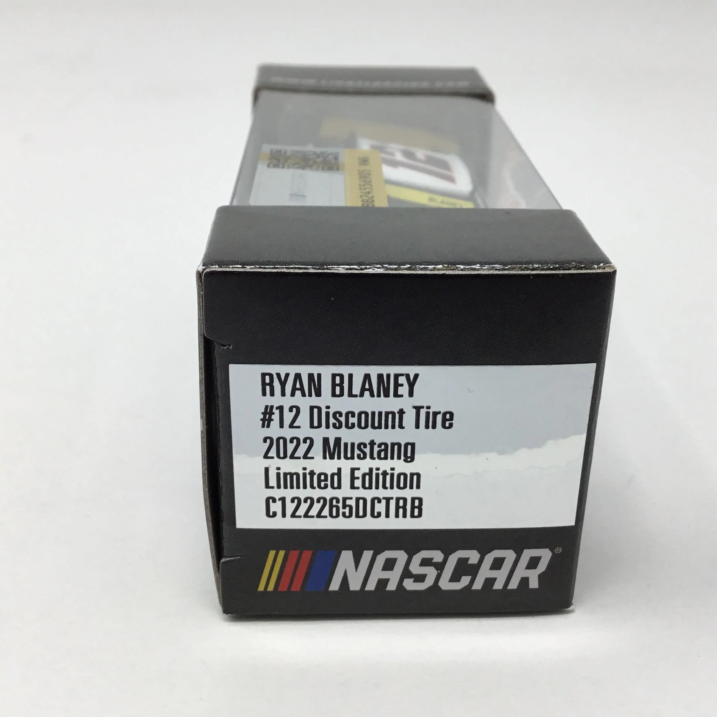 Ryan Blaney 2022 Discount Tire 1:64 Diecast - Image 2