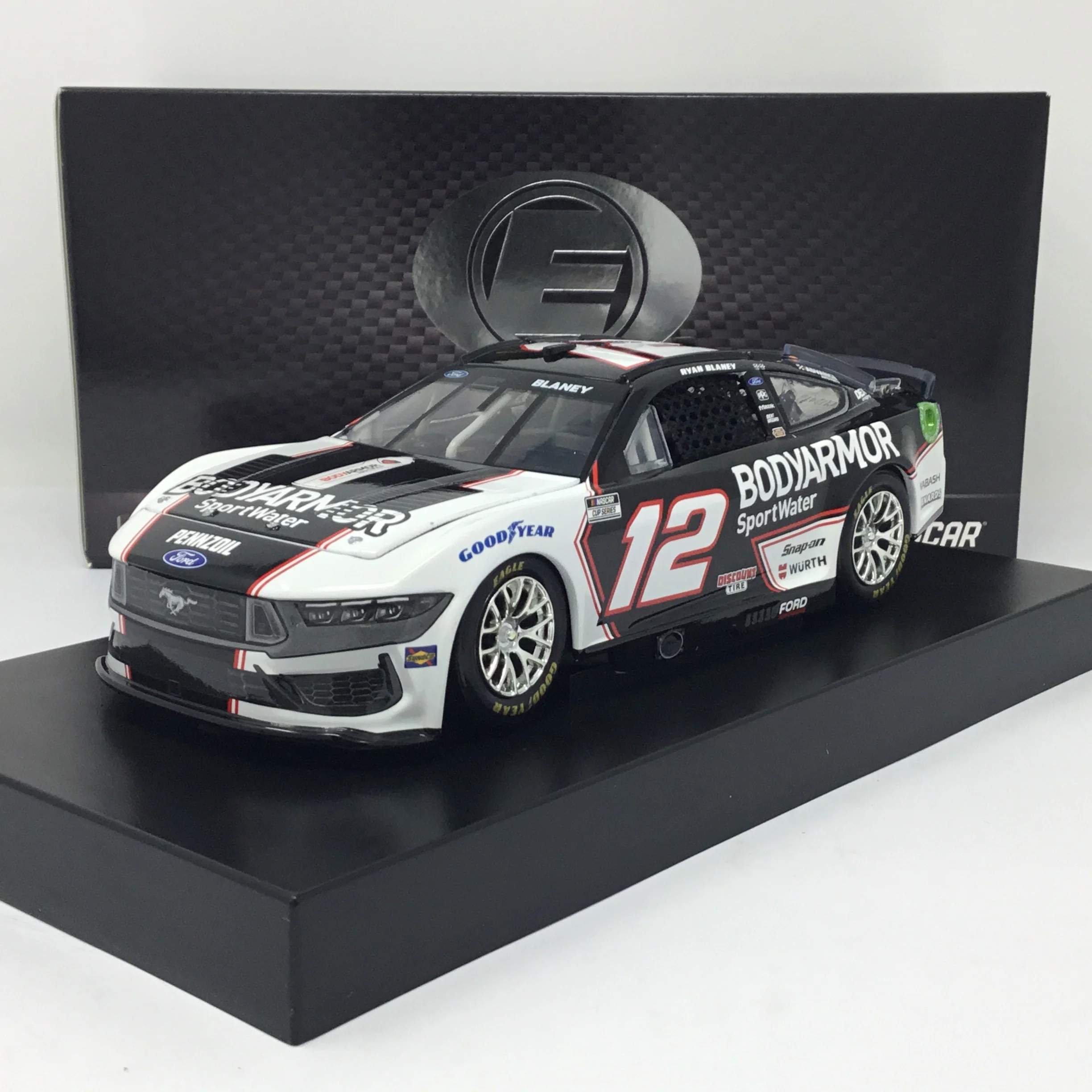 Ryan Blaney 2024 BodyArmor Sport Water 1:24 Elite Diecast