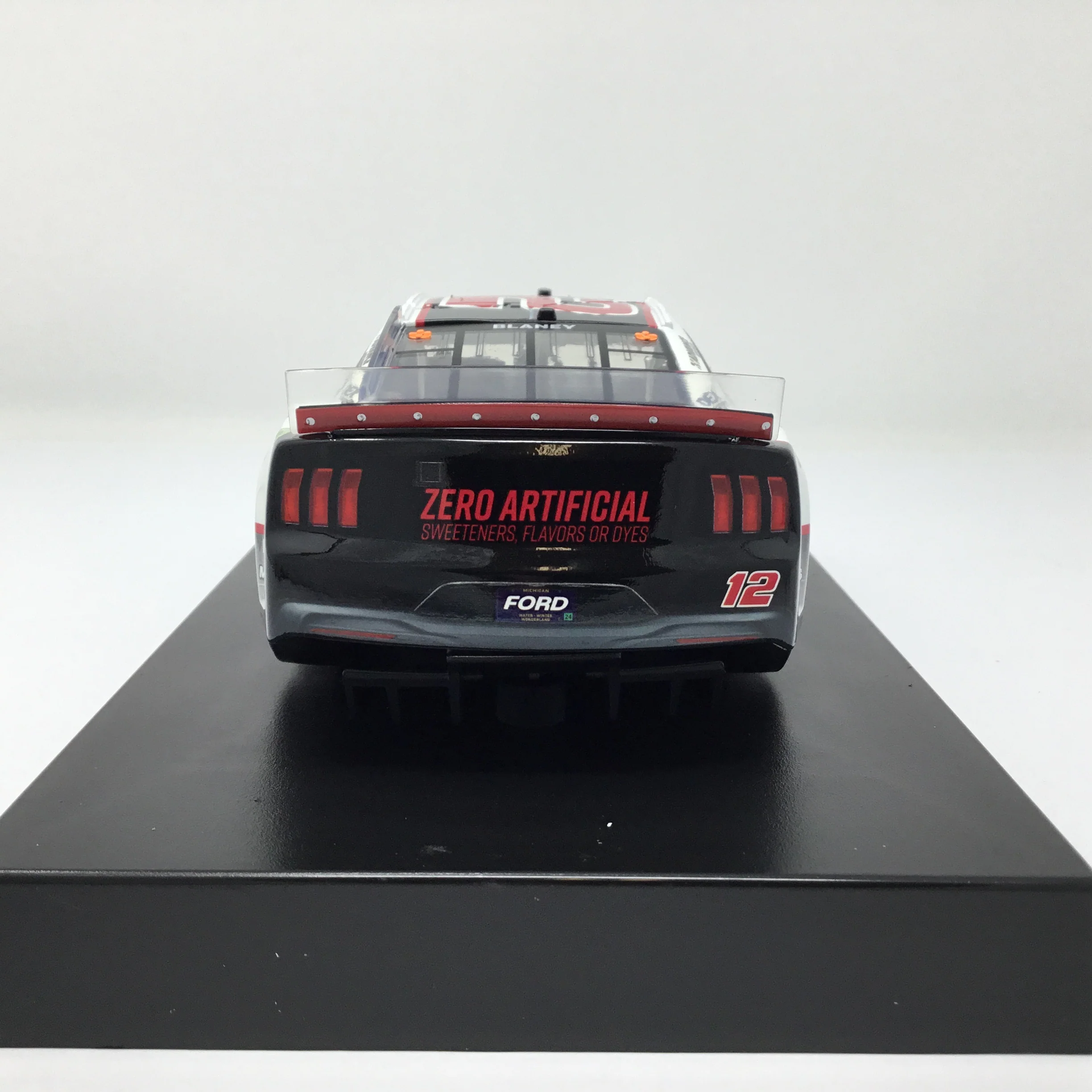 Ryan Blaney 2024 BodyArmor Zero Sugar Elite 1:24 Diecast - Image 5