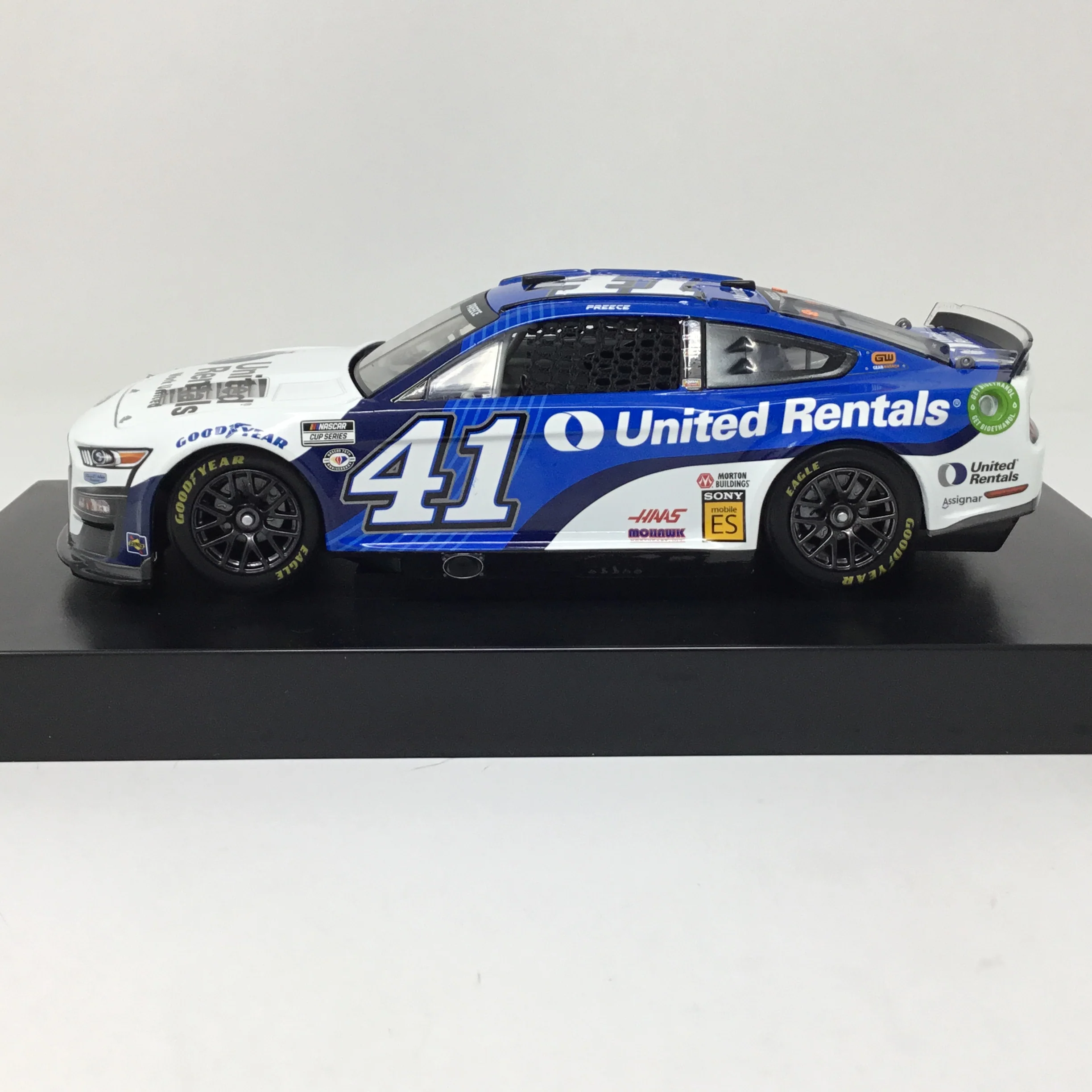 Ryan Preece 2023 United Rentals 1:24 Elite Diecast - Image 2
