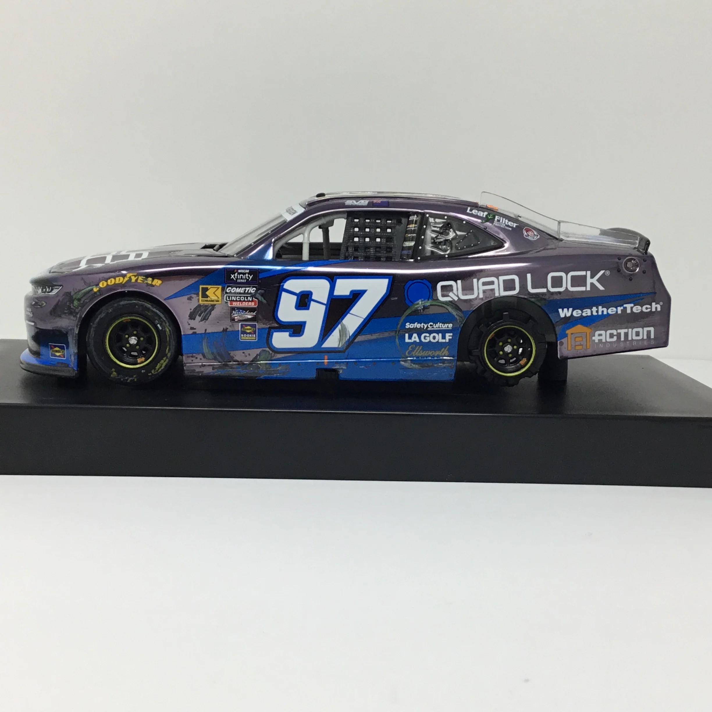 Shane van Gisbergen 2024 Quad Lock Portland Race Win 1:24 Color Chrome Diecast - Image 2