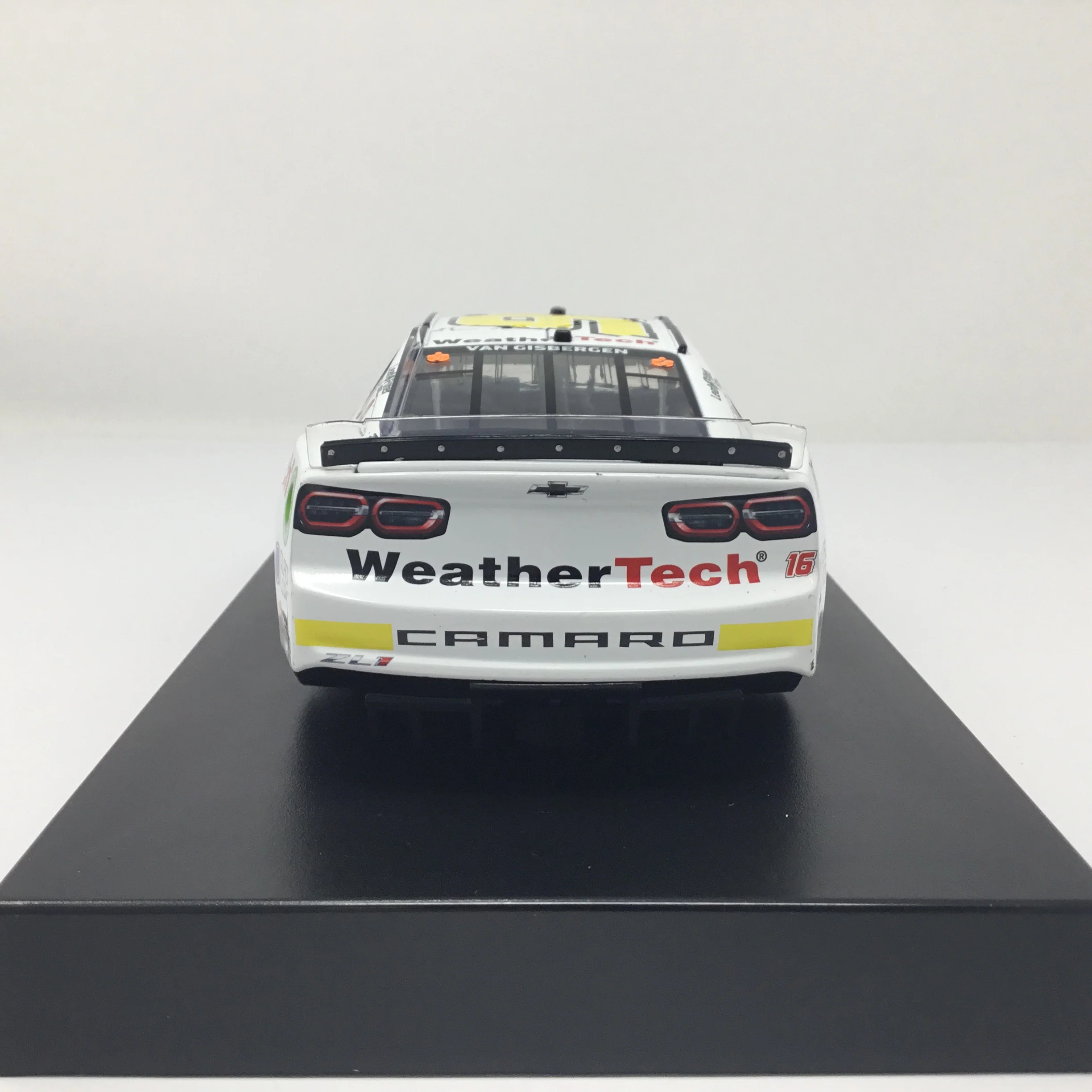 Shane Van Gisbergen 2024 Weathertech Foil Number 1:24 Elite Diecast - Image 5