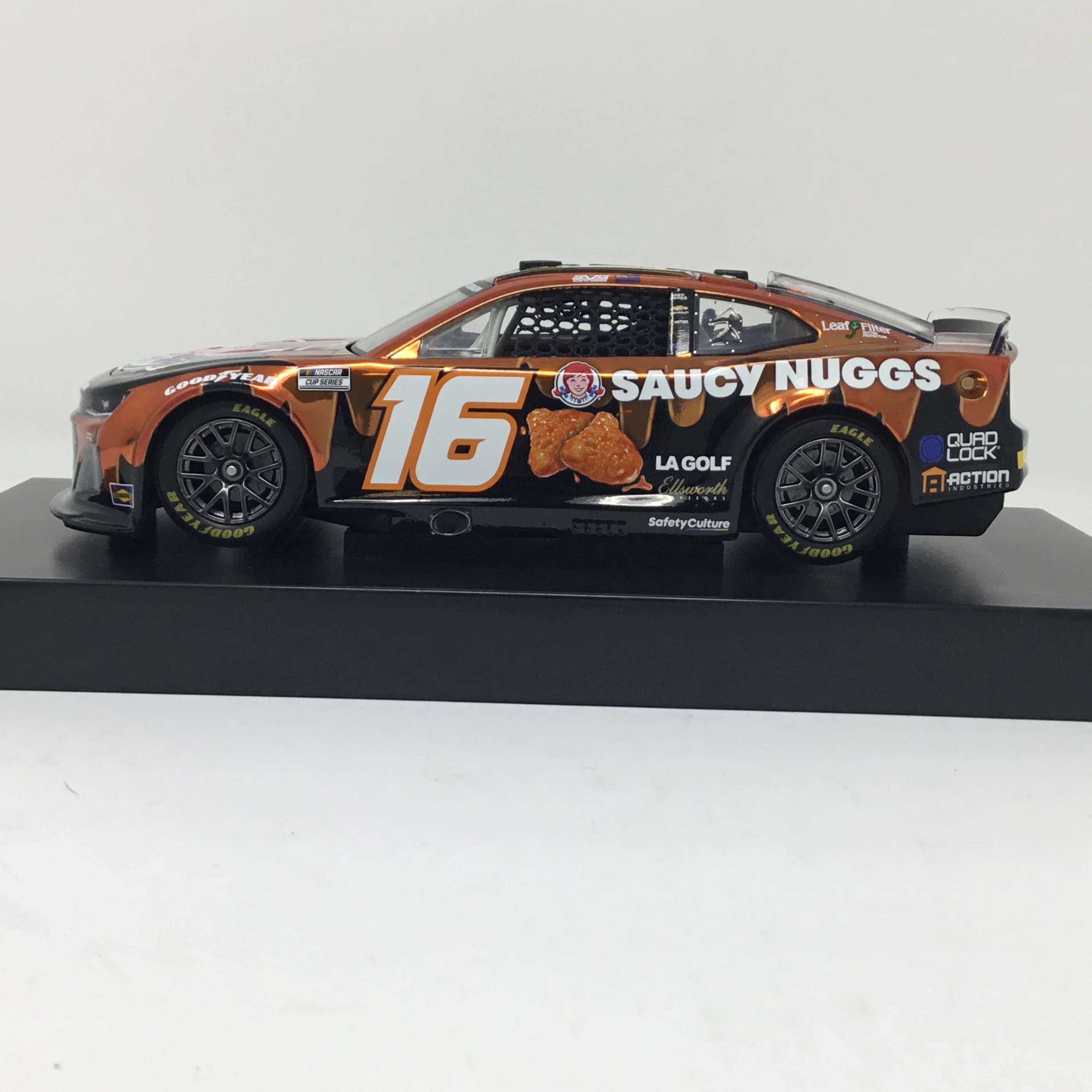 Shane Van Gisbergen 2024 Wendy's Saucy Nuggs 1:24 Color Chrome Diecast - Image 2