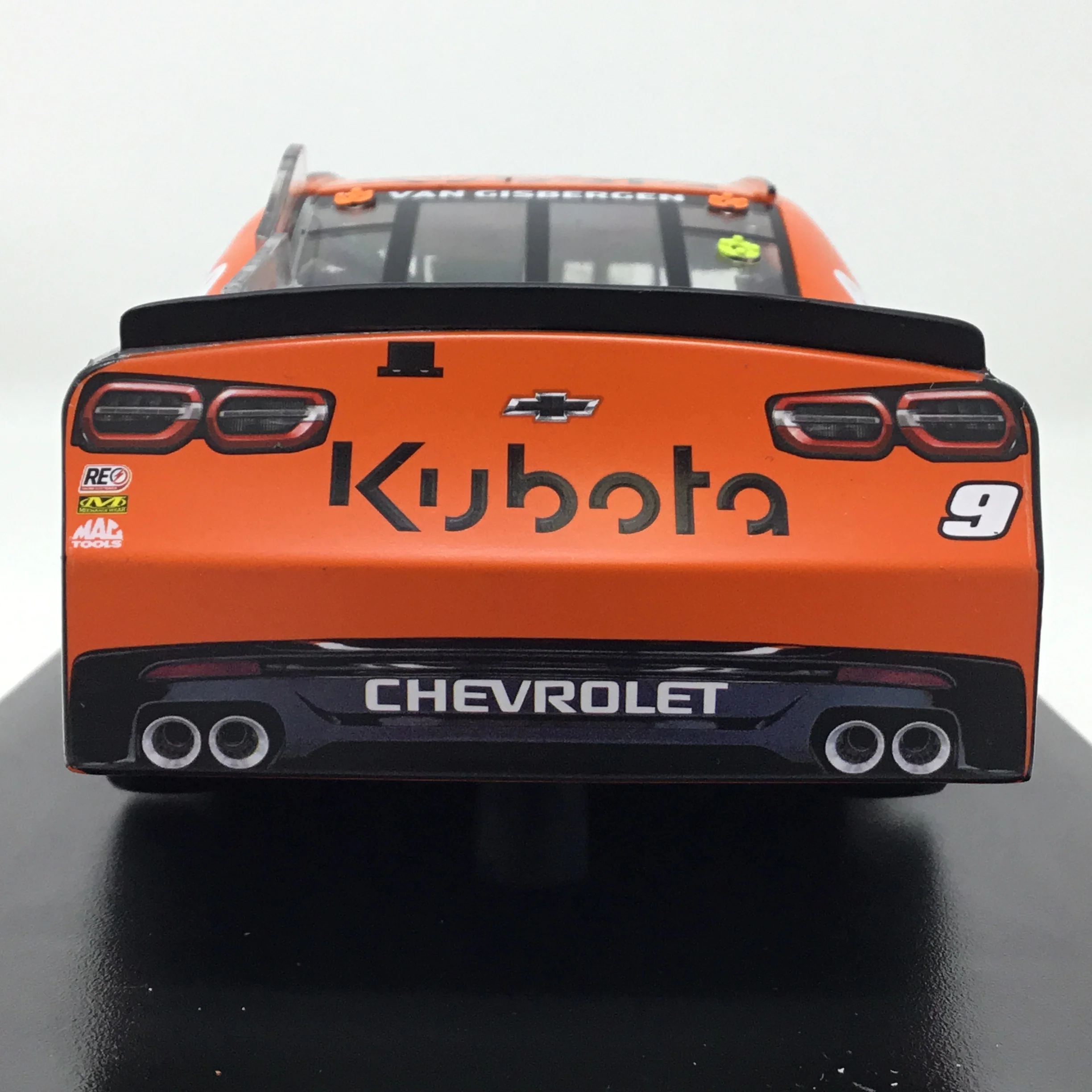Shane Van Gisbergen 2025 Kubota Autographed 1:24 Diecast - Image 5