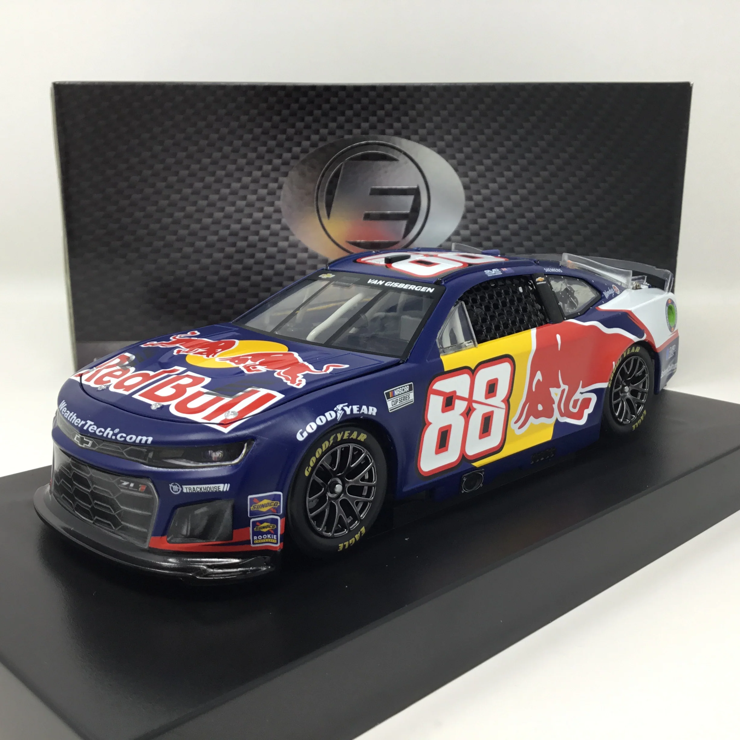 Shane Van Gisbergen 2025 Red Bull 1:24 Elite Diecast