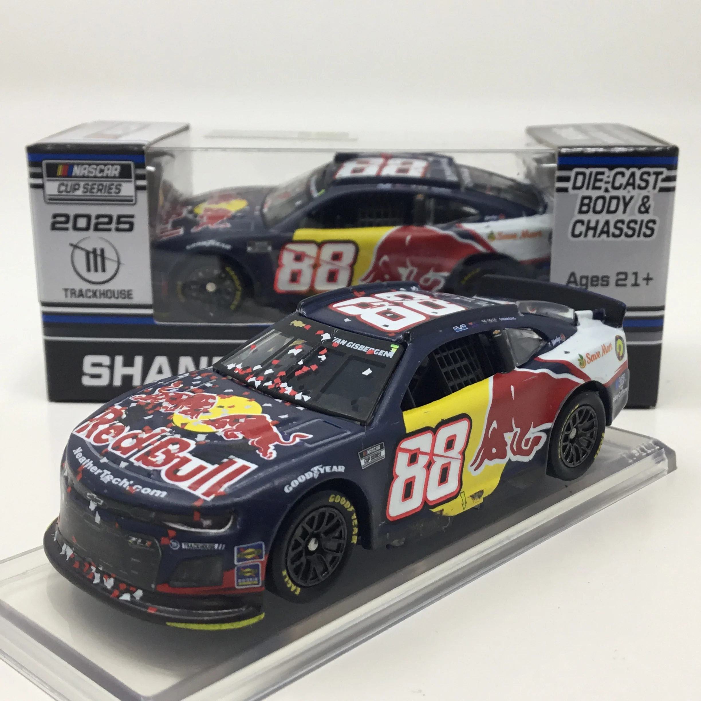 Shane Van Gisbergen 2025 Red Bull Sonoma Race Win 1:64 Diecast - Image 2